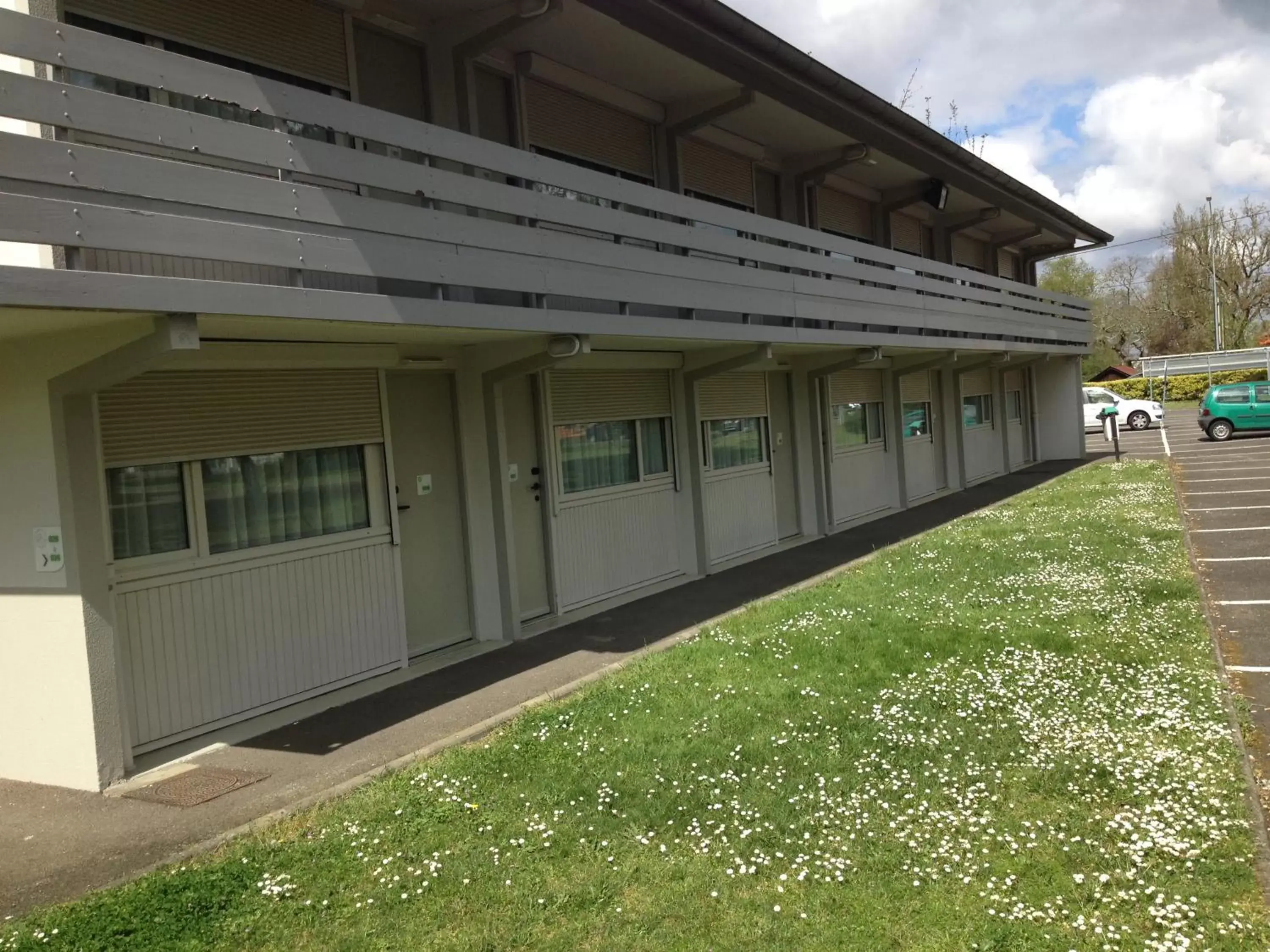 Facade/entrance, Property Building in Campanile Hotel Mont de Marsan