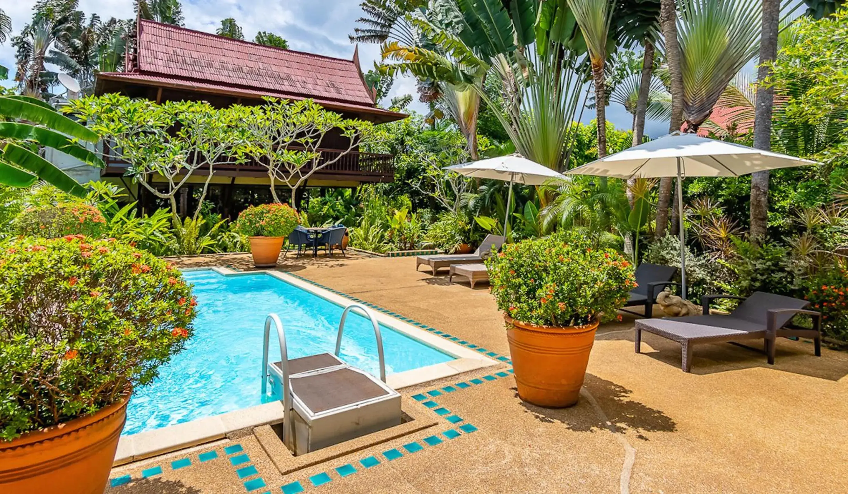 Swimming Pool in Ban Keaw Villas