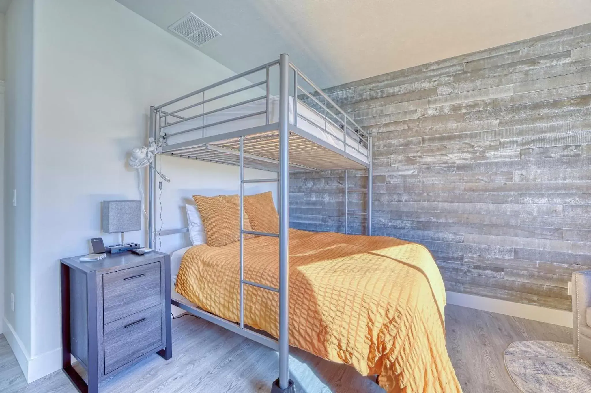 Bedroom, Bunk Bed in TJ Rancher - West Side Twin Falls