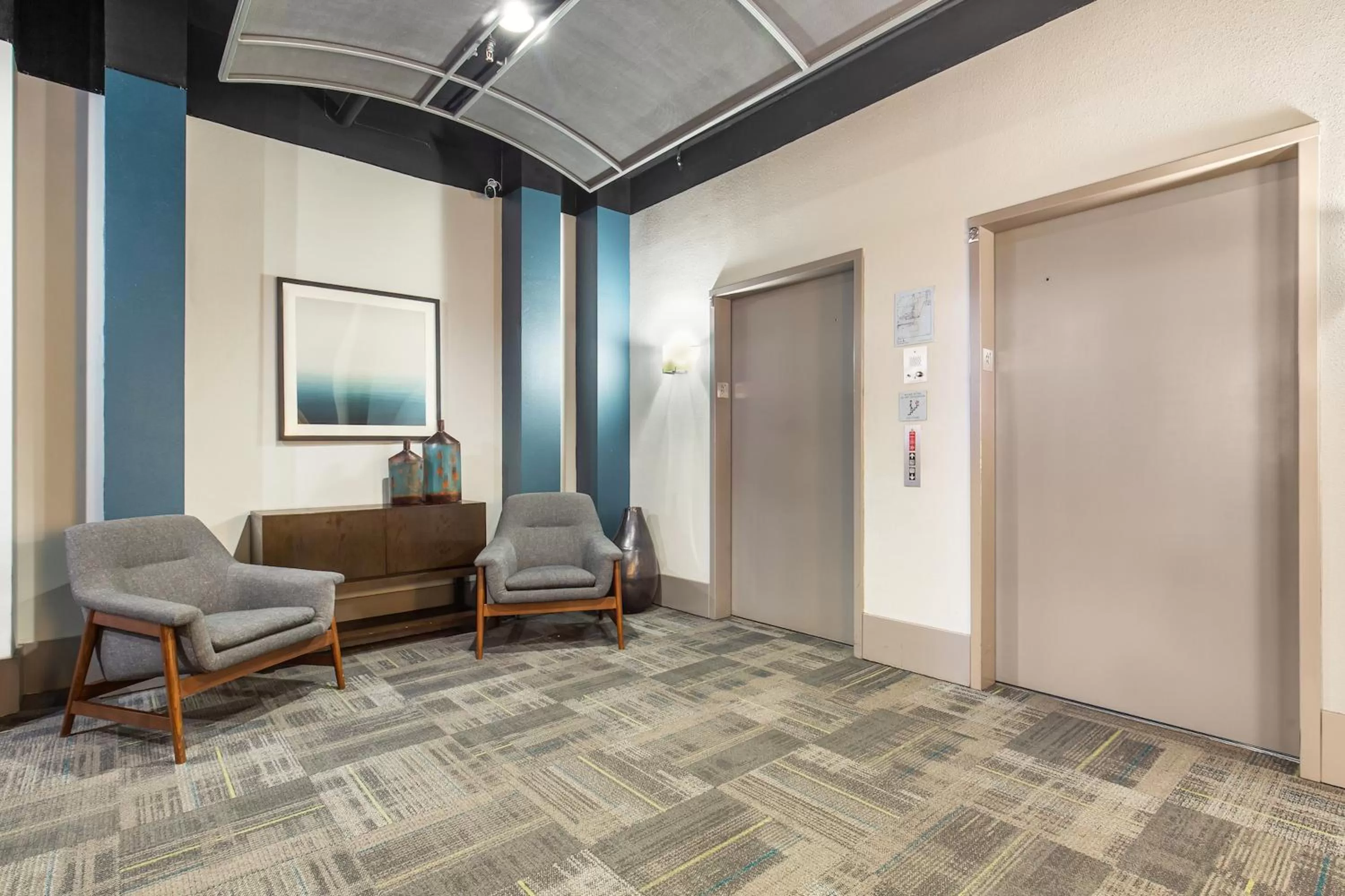 Lobby or reception in Kasa Bellevue Seattle