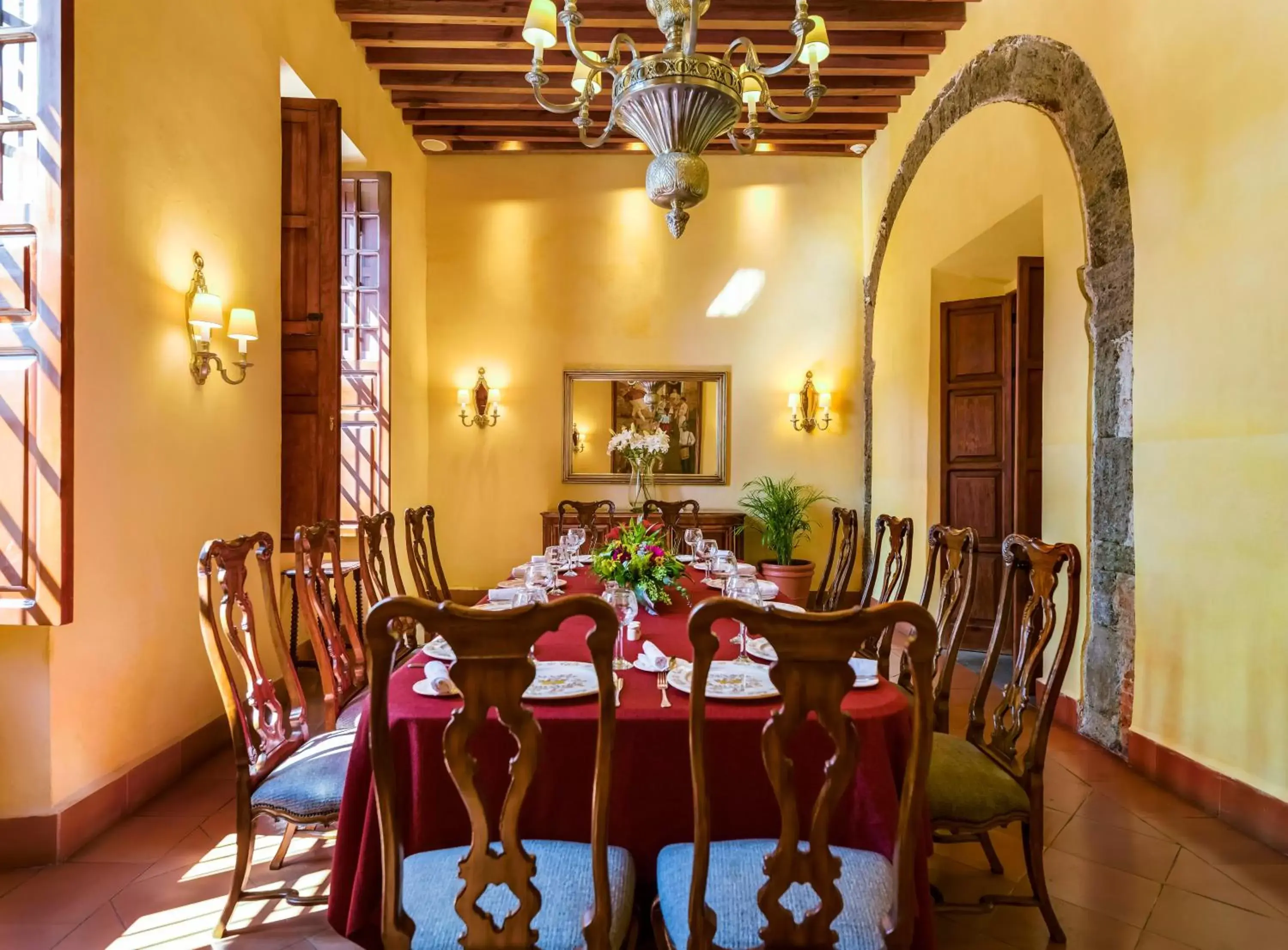 Lunch, Restaurant/Places to Eat in Hotel Solar de las Animas