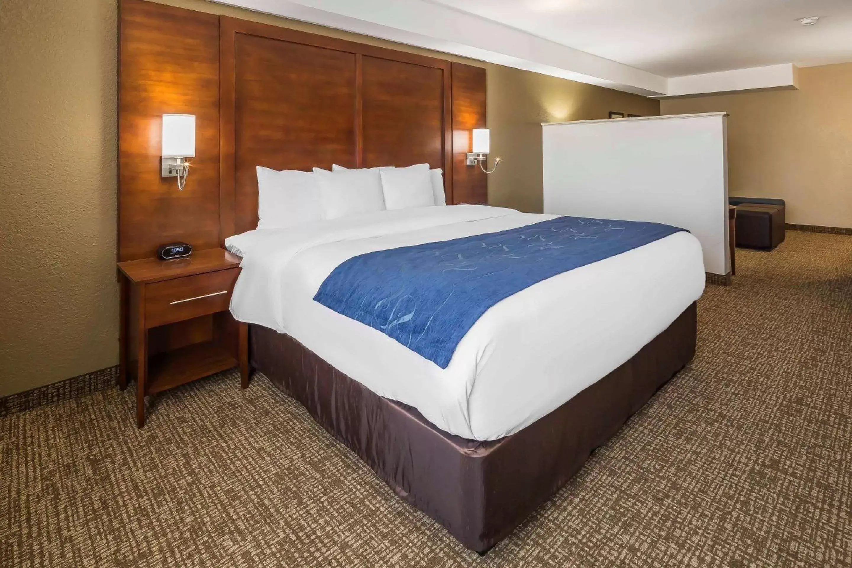 Bedroom, Bed in Comfort Suites El Paso Airport