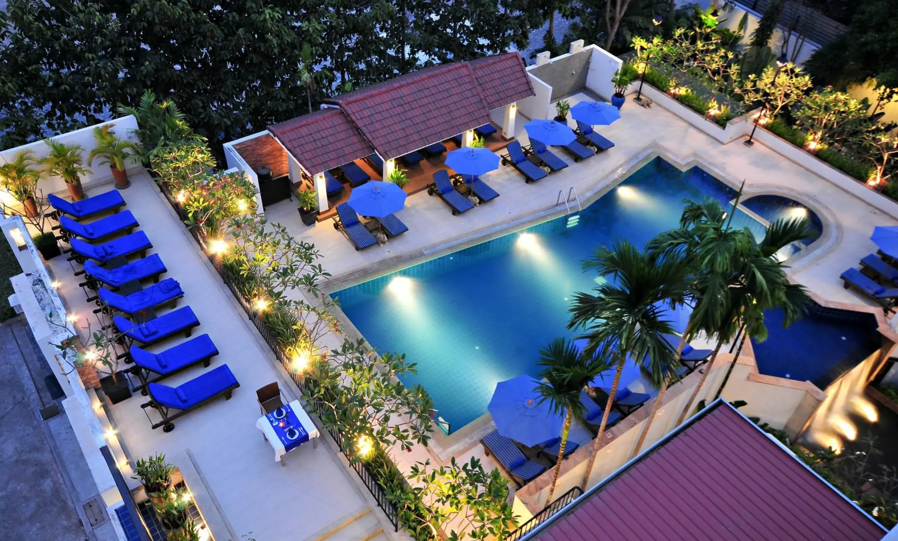 Swimming pool, Pool View in Tara Angkor Hotel