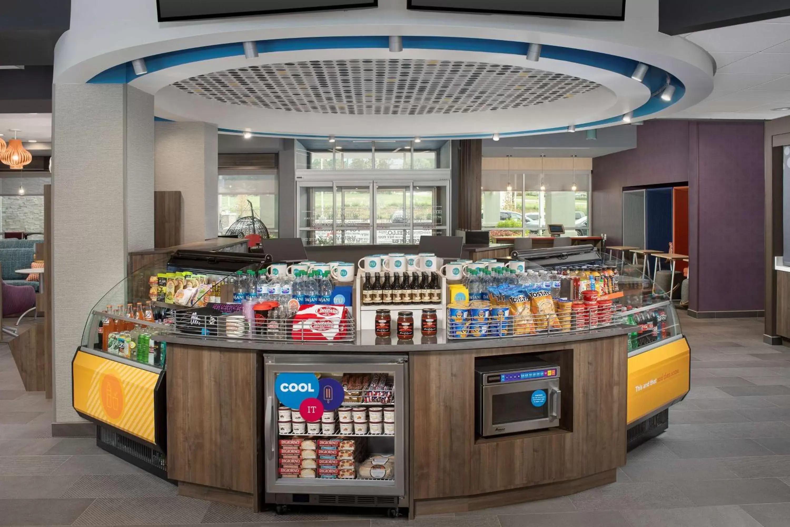 Restaurant/places to eat in Tru By Hilton Charlotte Airport Lake Pointe Restaurant/places to eat in Tru By Hilton Charlotte Airport Lake Pointe