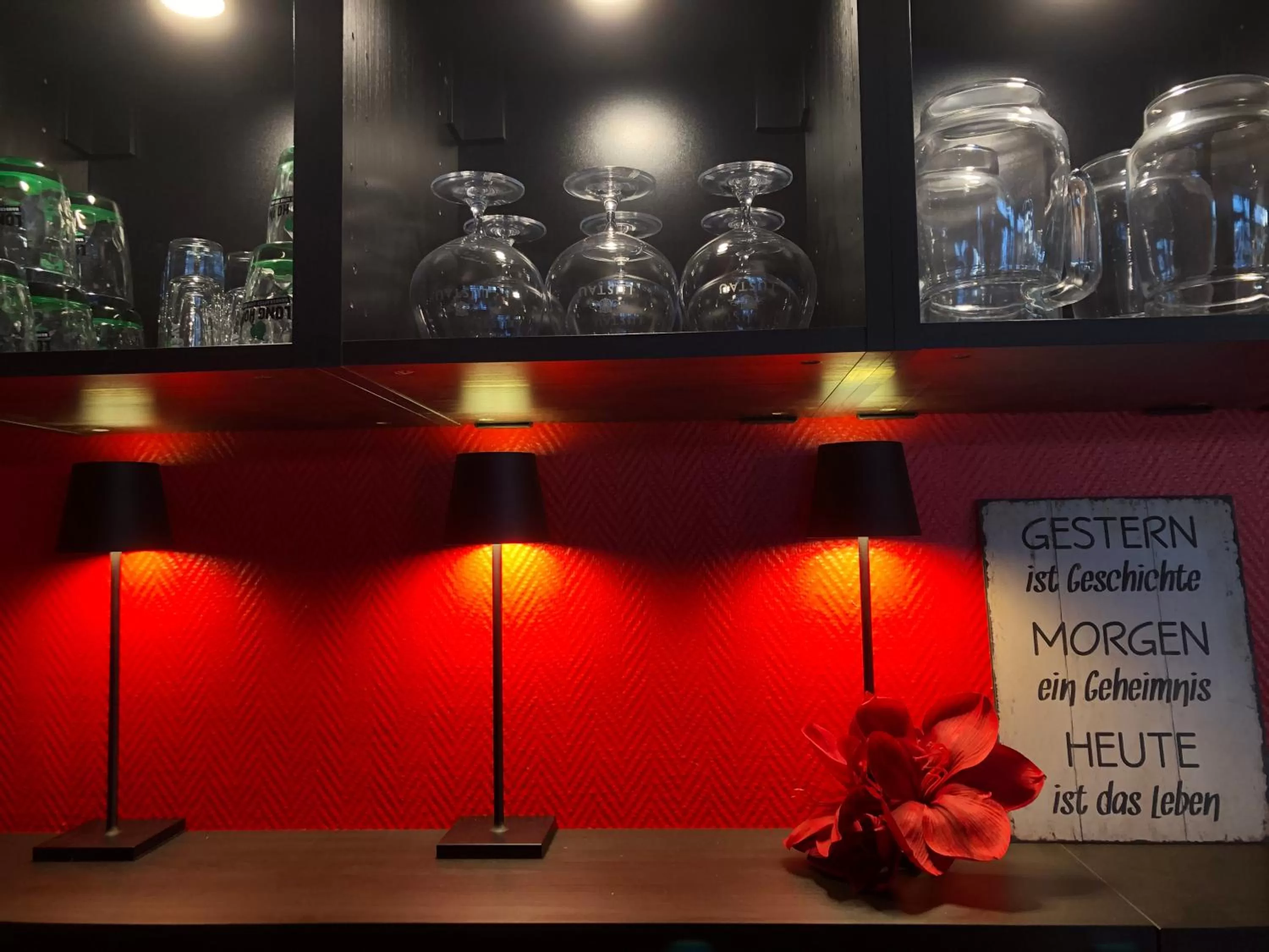 Lounge or bar in astral'Inn Leipzig Hotel & Restaurant