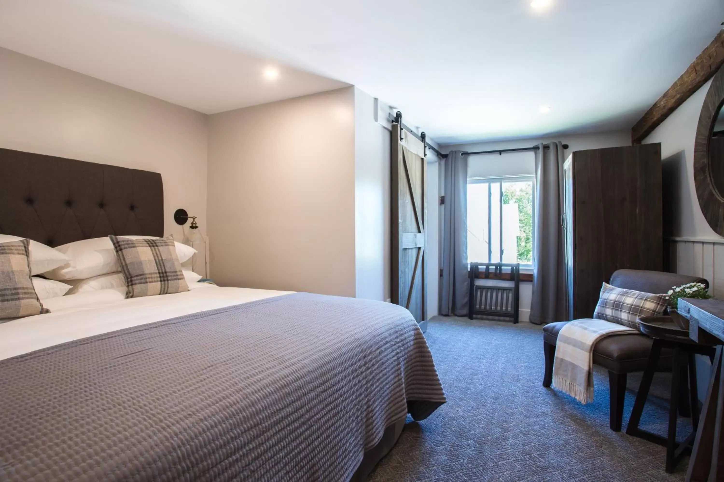 King Room with Mountain View in Mountain Meadows Lodge King Room with Mountain View in Mountain Meadows Lodge