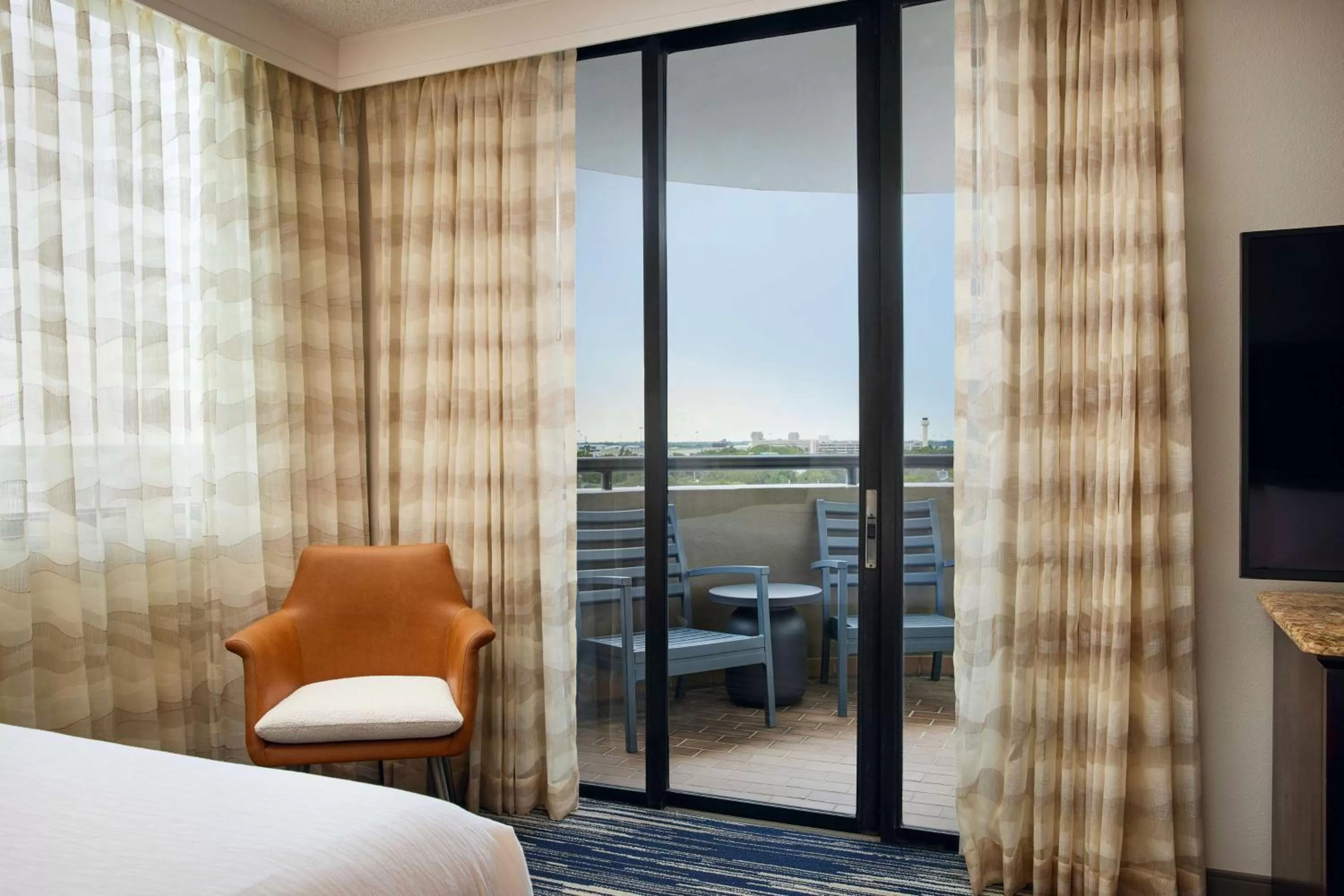 View (from property/room), Bed in Embassy Suites by Hilton West Palm Beach Central