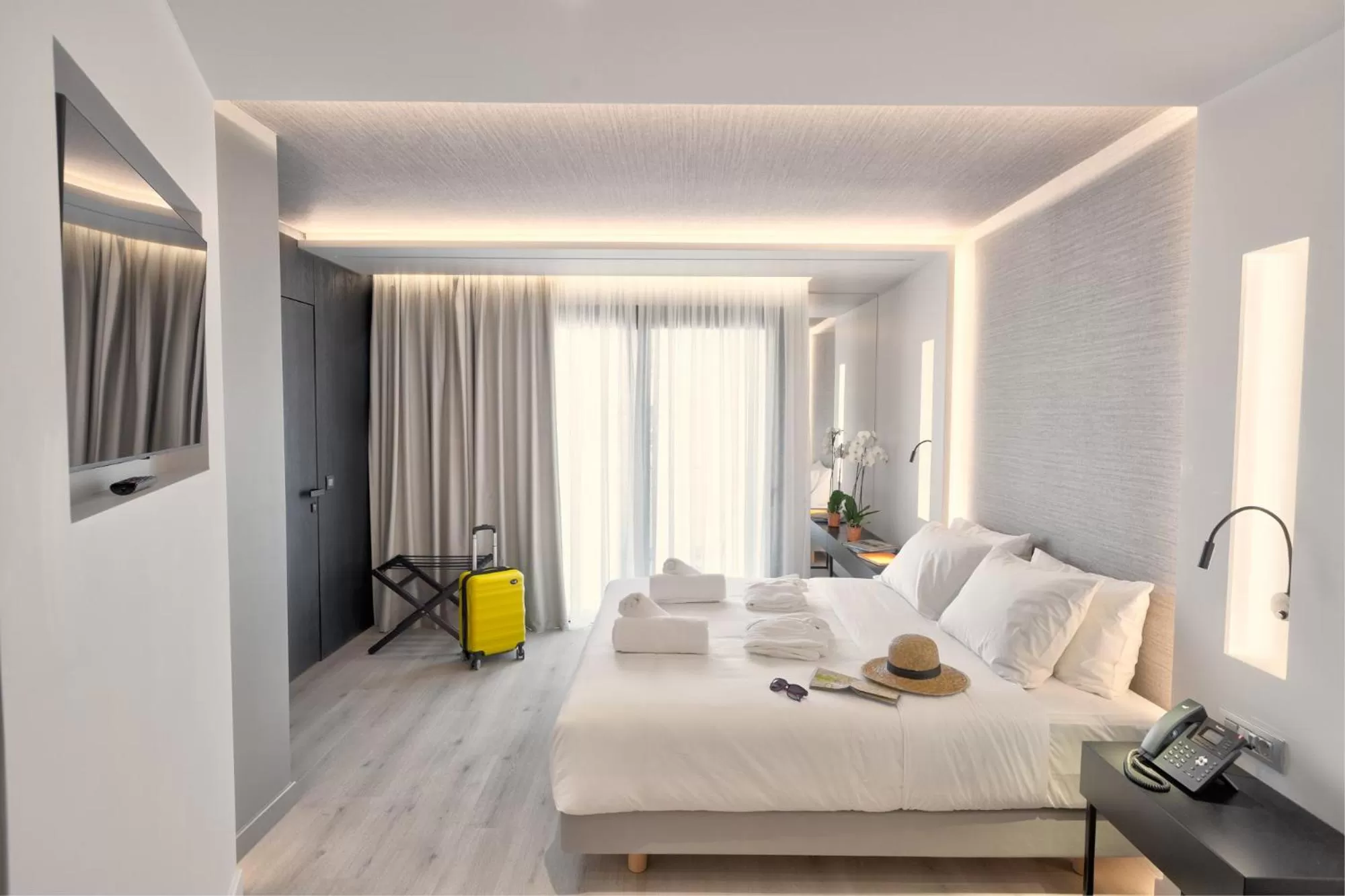 Photo of the whole room, Bed in Ivis 4 Boutique Hotel