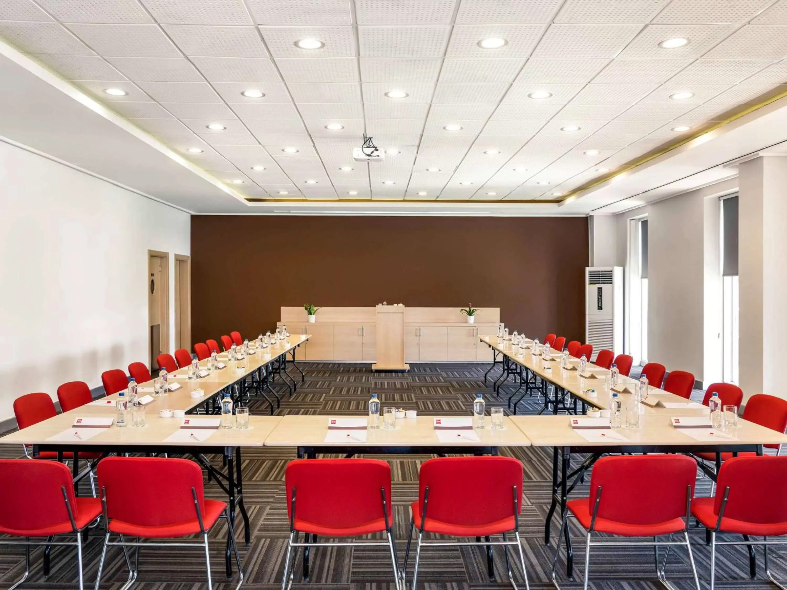 Meeting/conference room in ibis Adana