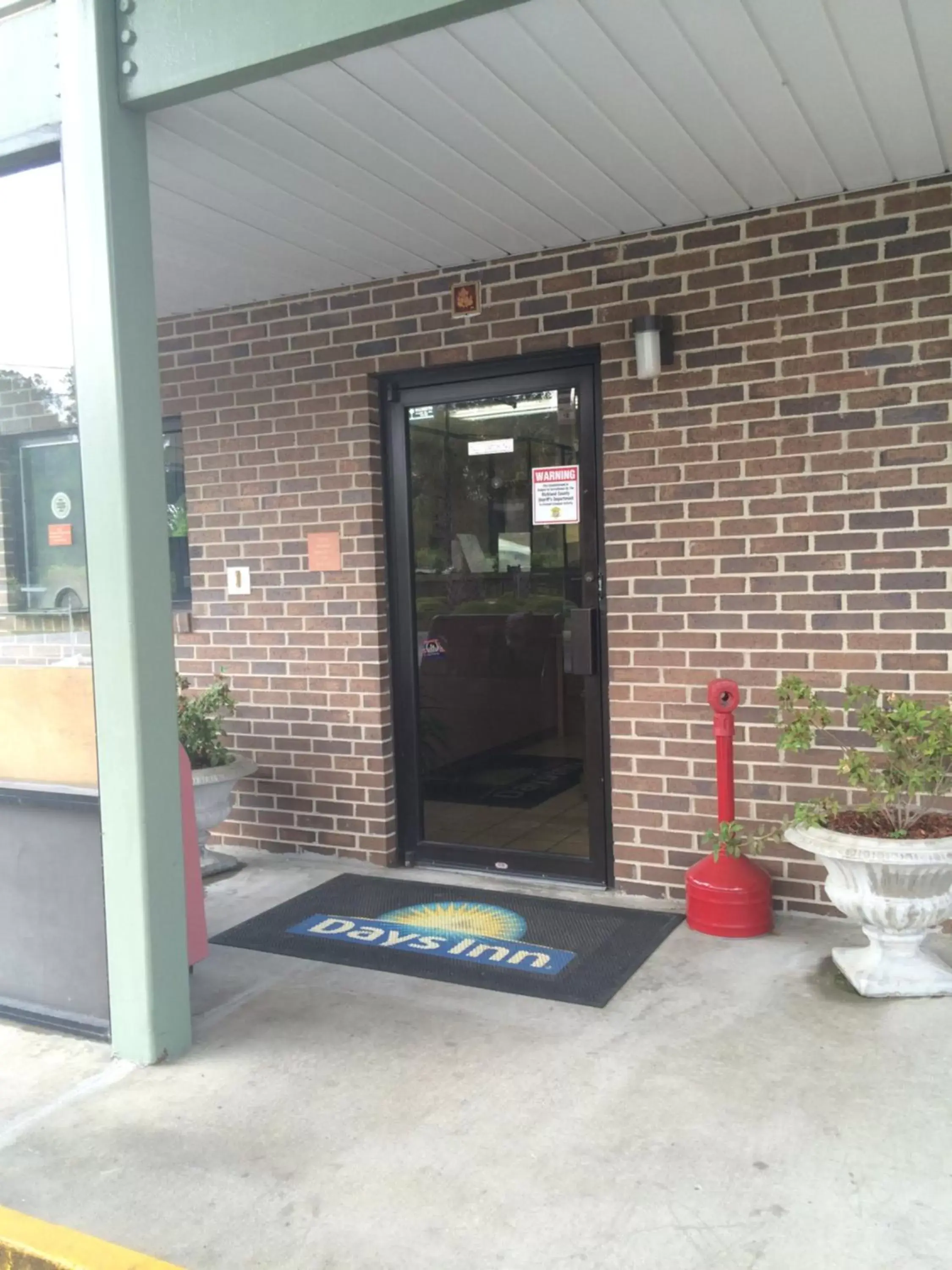 Facade/entrance in Days Inn by Wyndham Columbia NE Fort Jackson