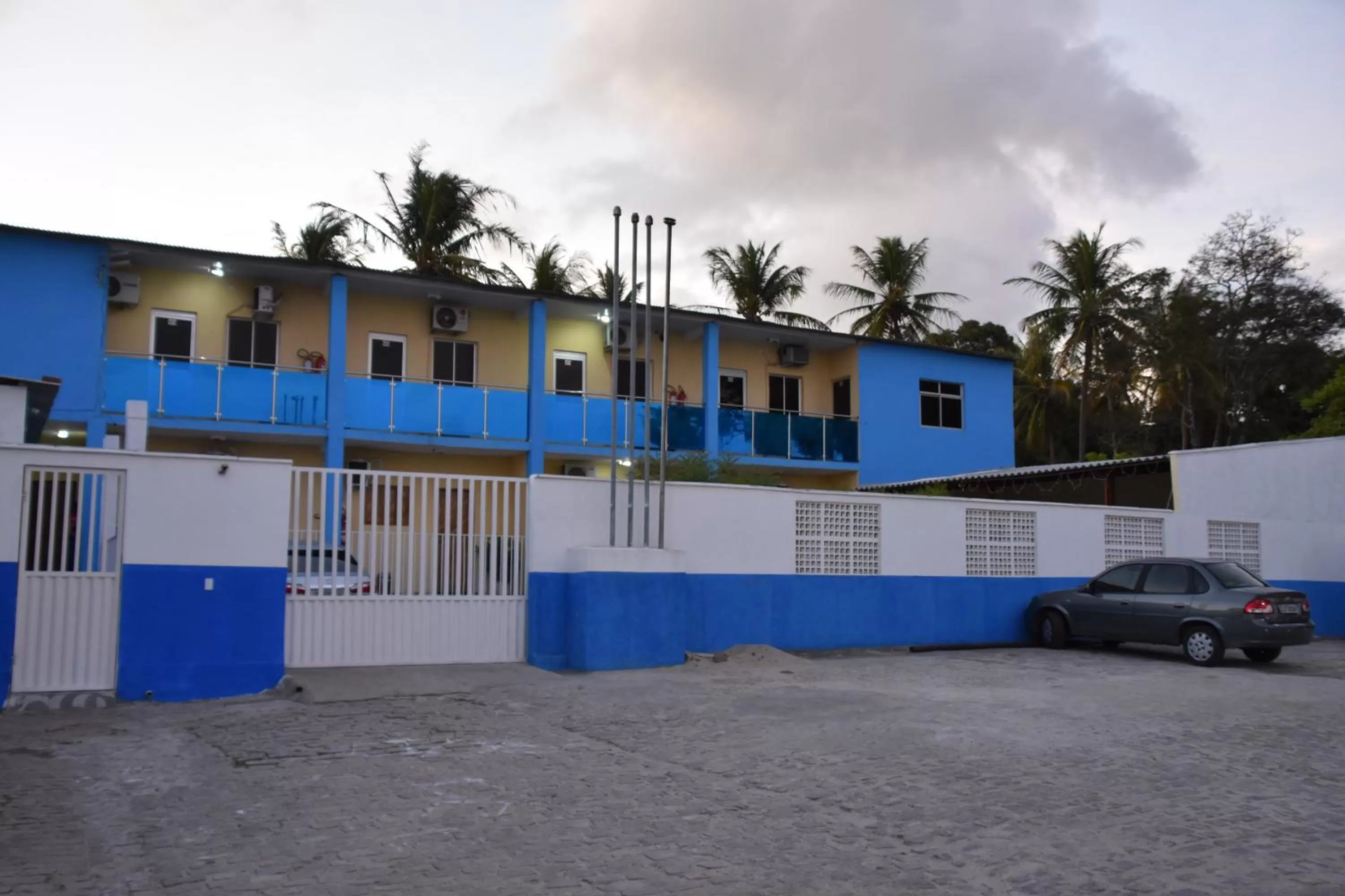 Facade/entrance, Property Building in Pousada e Posto Amigão