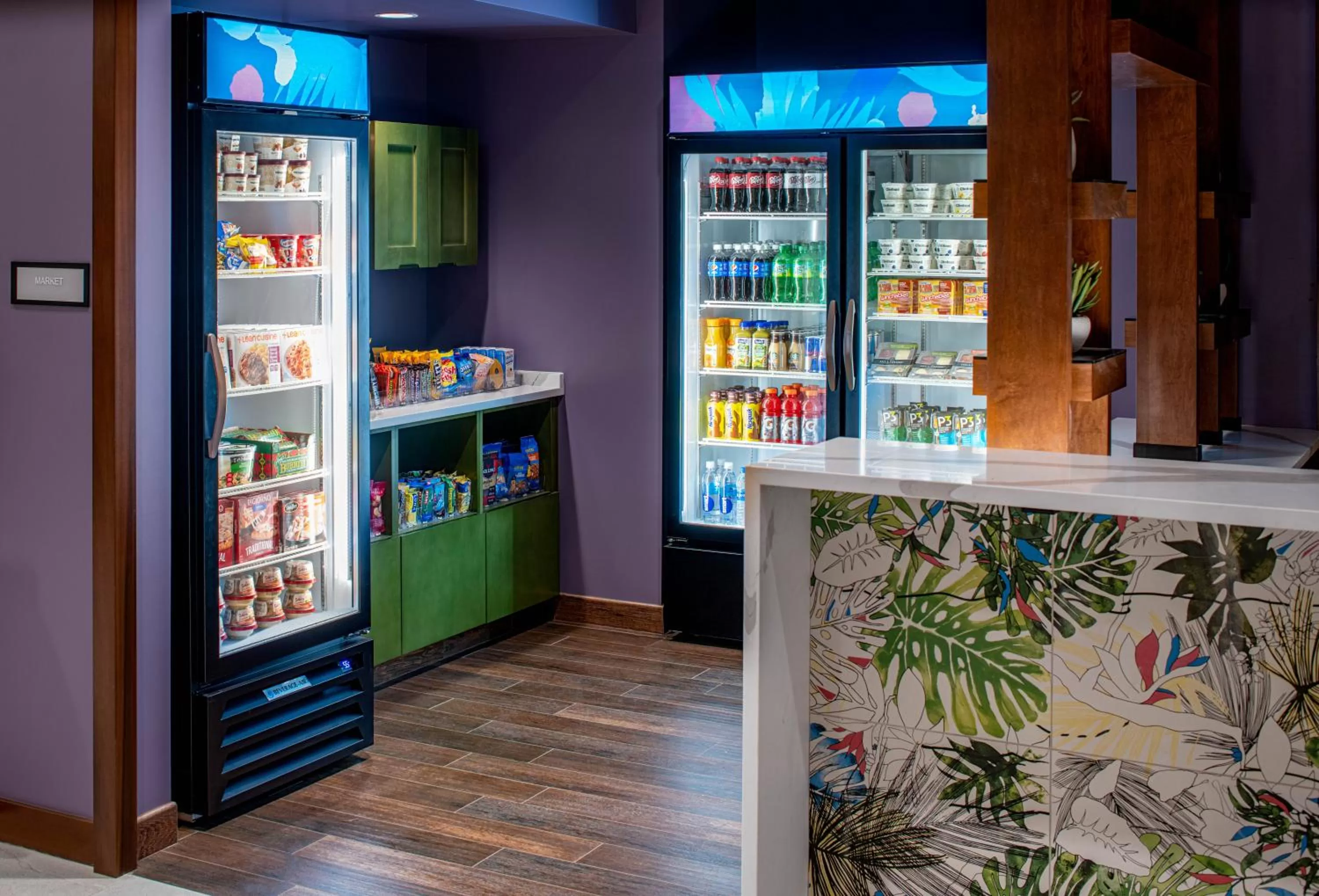 On-site shops in Hyatt House Tampa Downtown