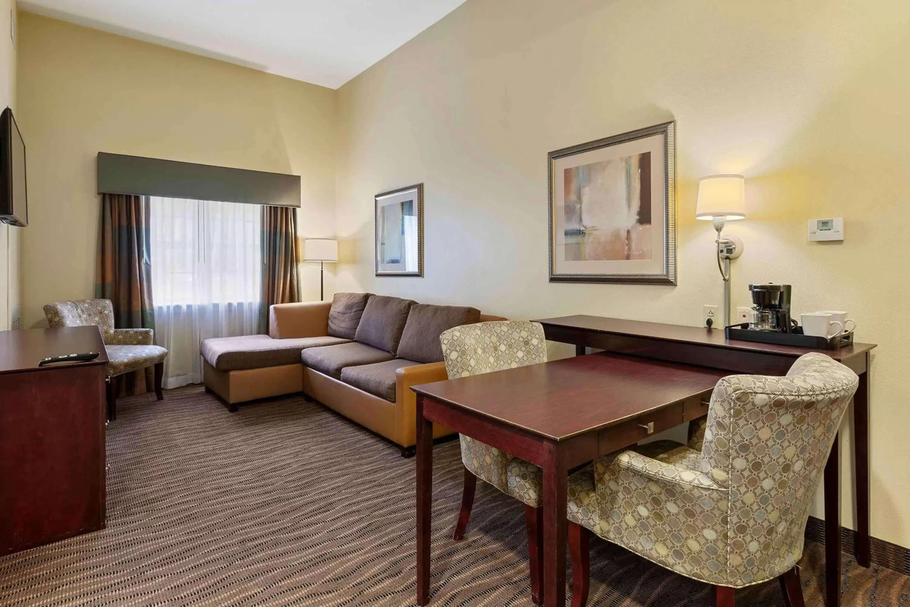 Bedroom, Seating Area in Extended Stay America Premier Suites - Lakeland - I-4