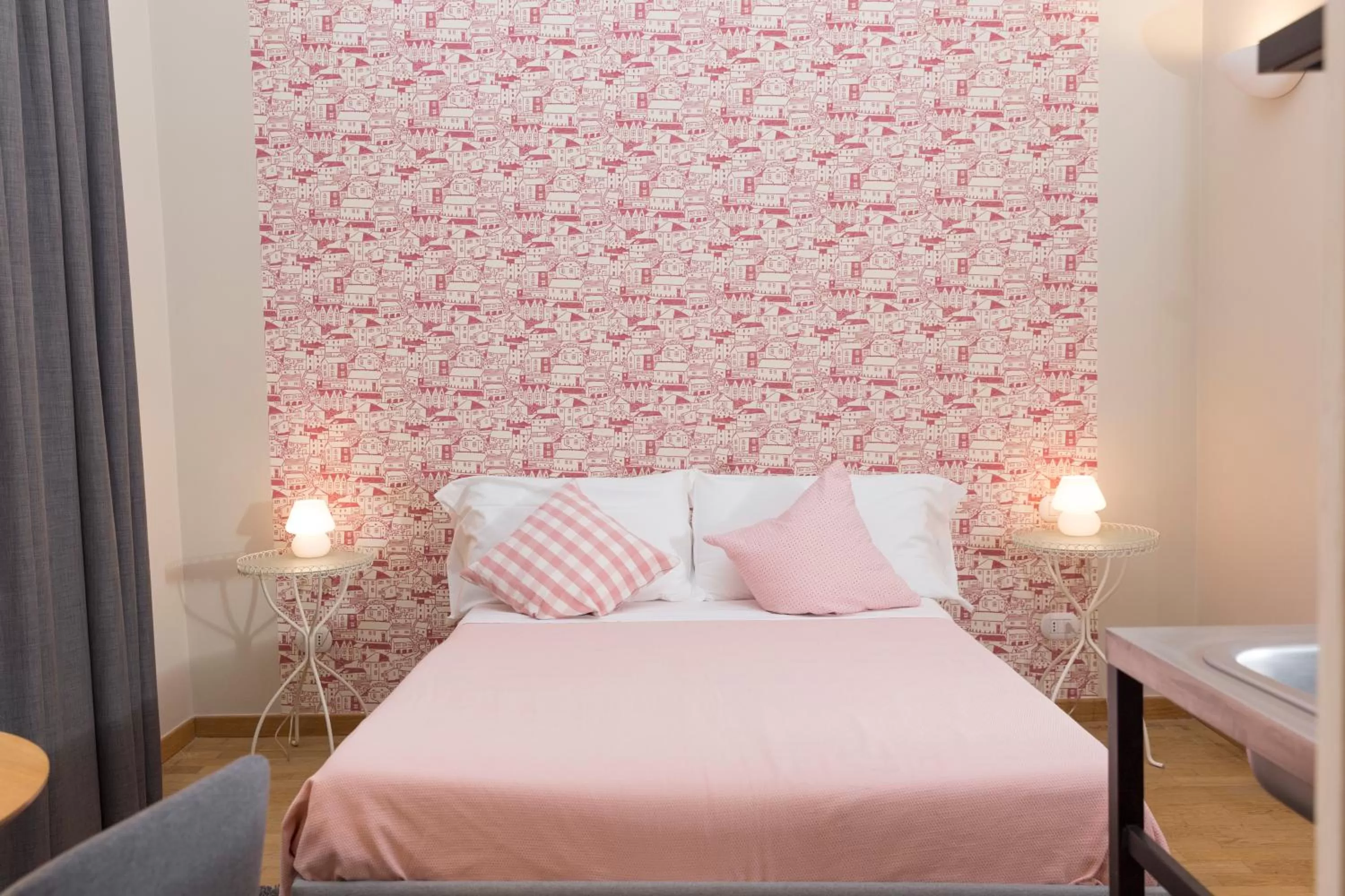 Bed in B&B Donna Adelina