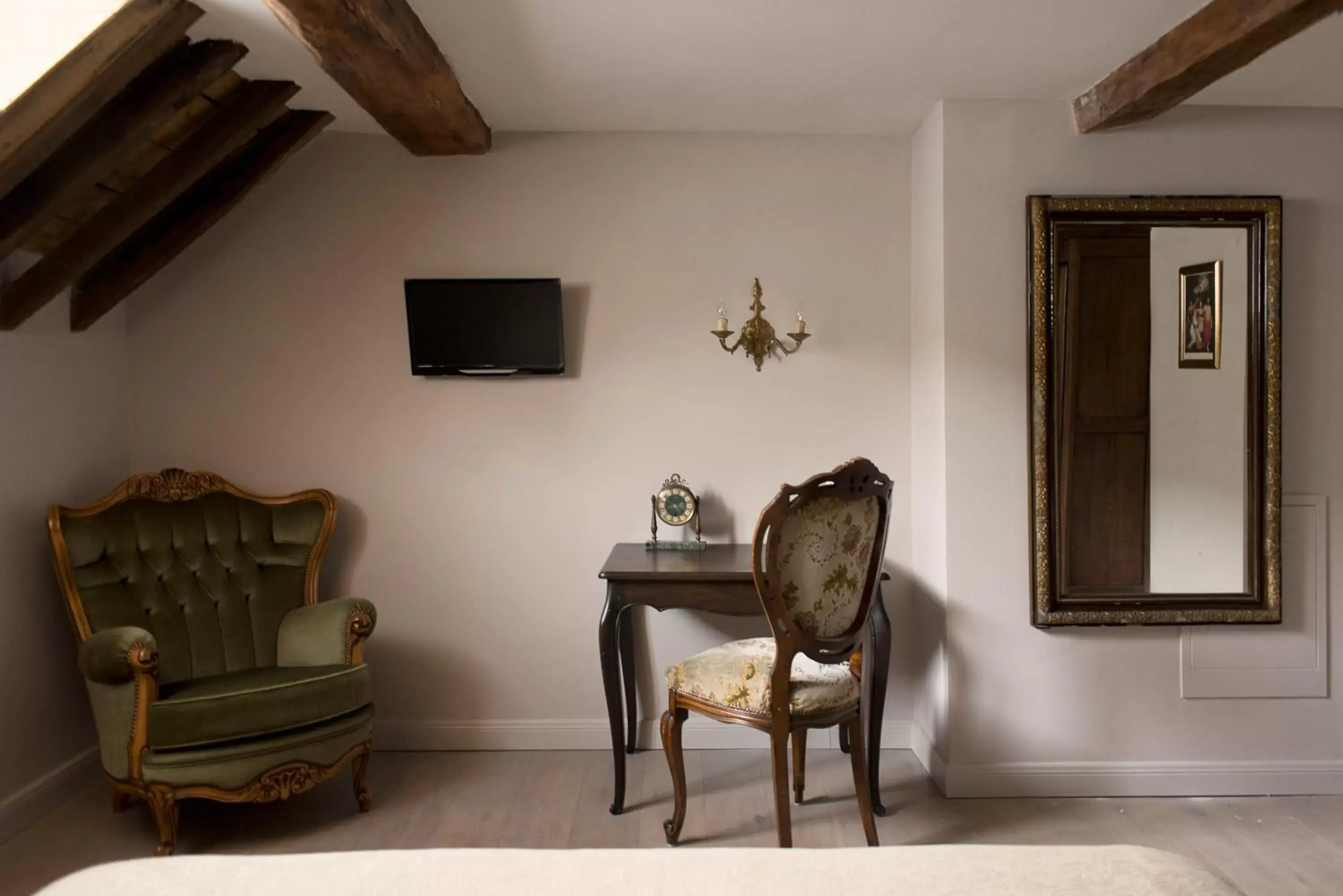 Photo of the whole room, Seating Area in Boutique hotel Sint Jacob