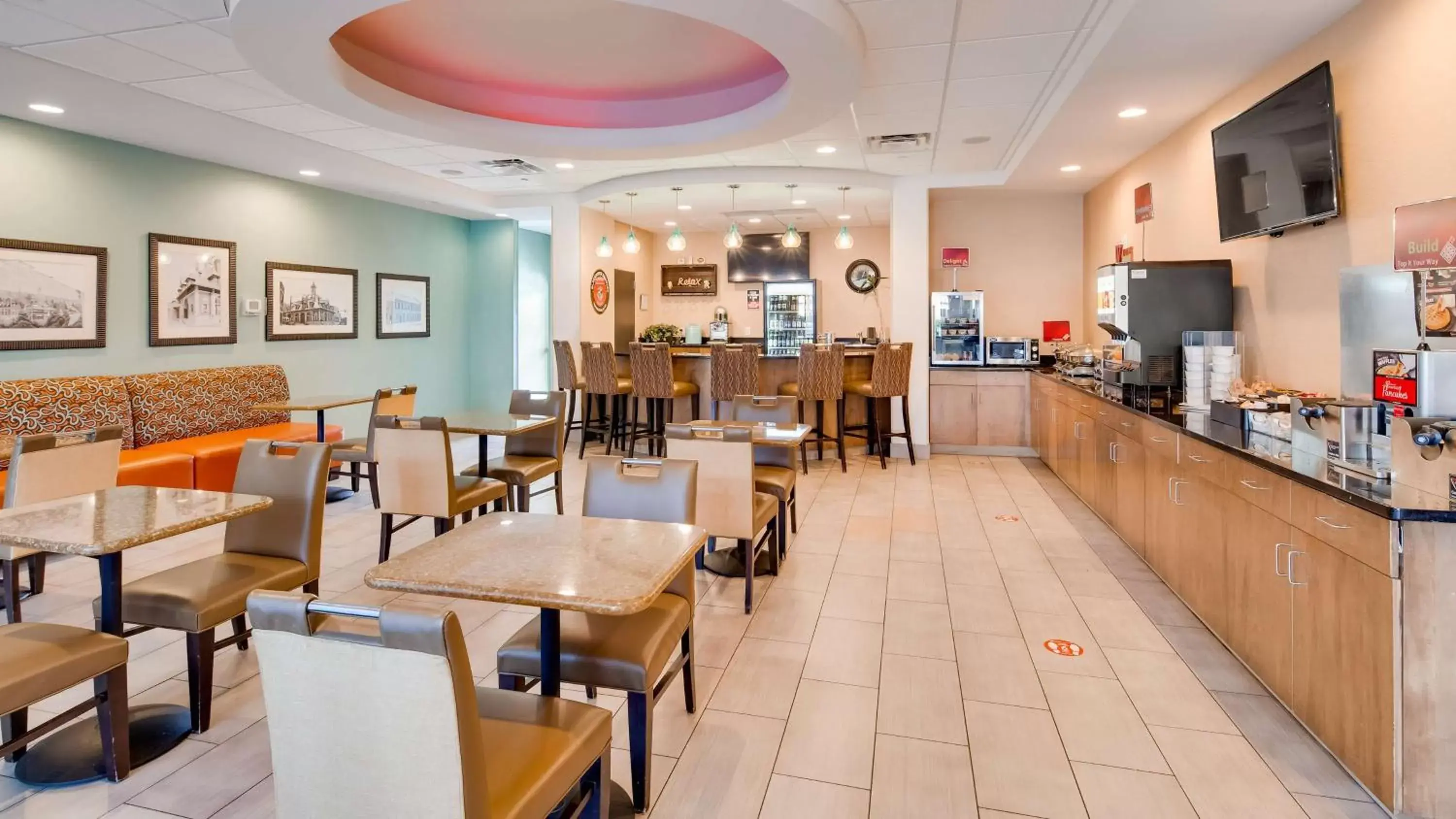 Dining area, Restaurant/Places to Eat in Best Western Plus Atrium Inn & Suites