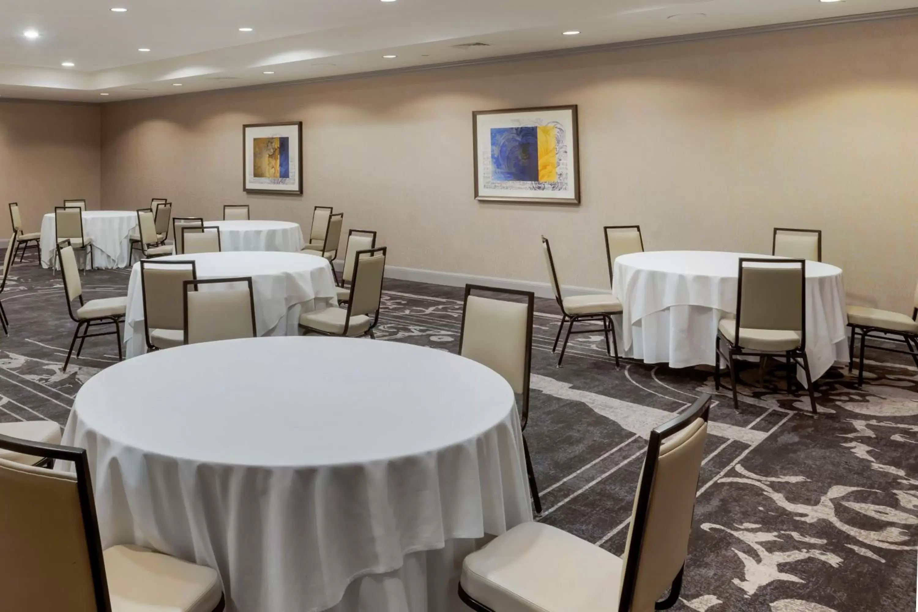 Meeting/conference room, Restaurant/Places to Eat in Omni New Haven Hotel at Yale