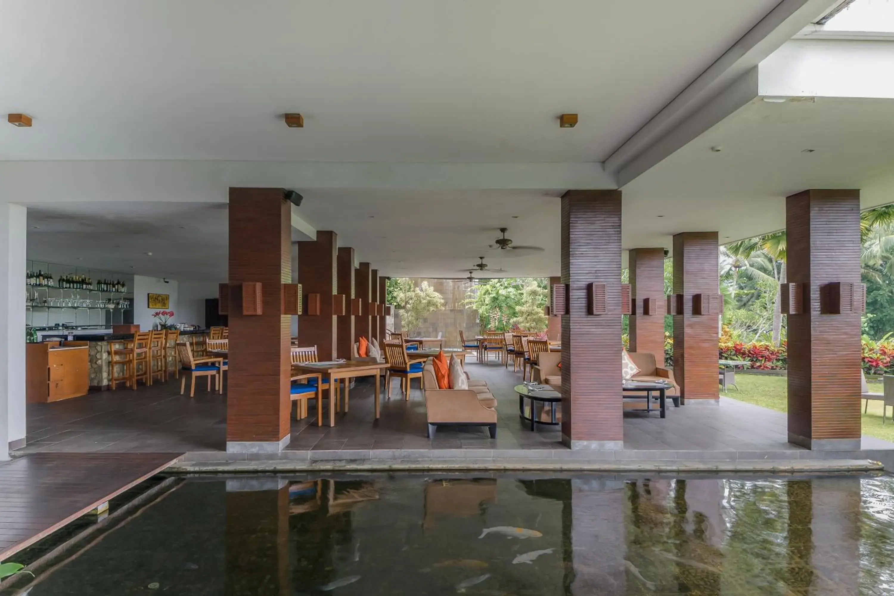 Restaurant/places to eat in The Samaya Ubud Villas