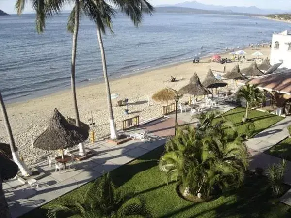 Sea view, Beach in Costa Alegre Hotel & Suites