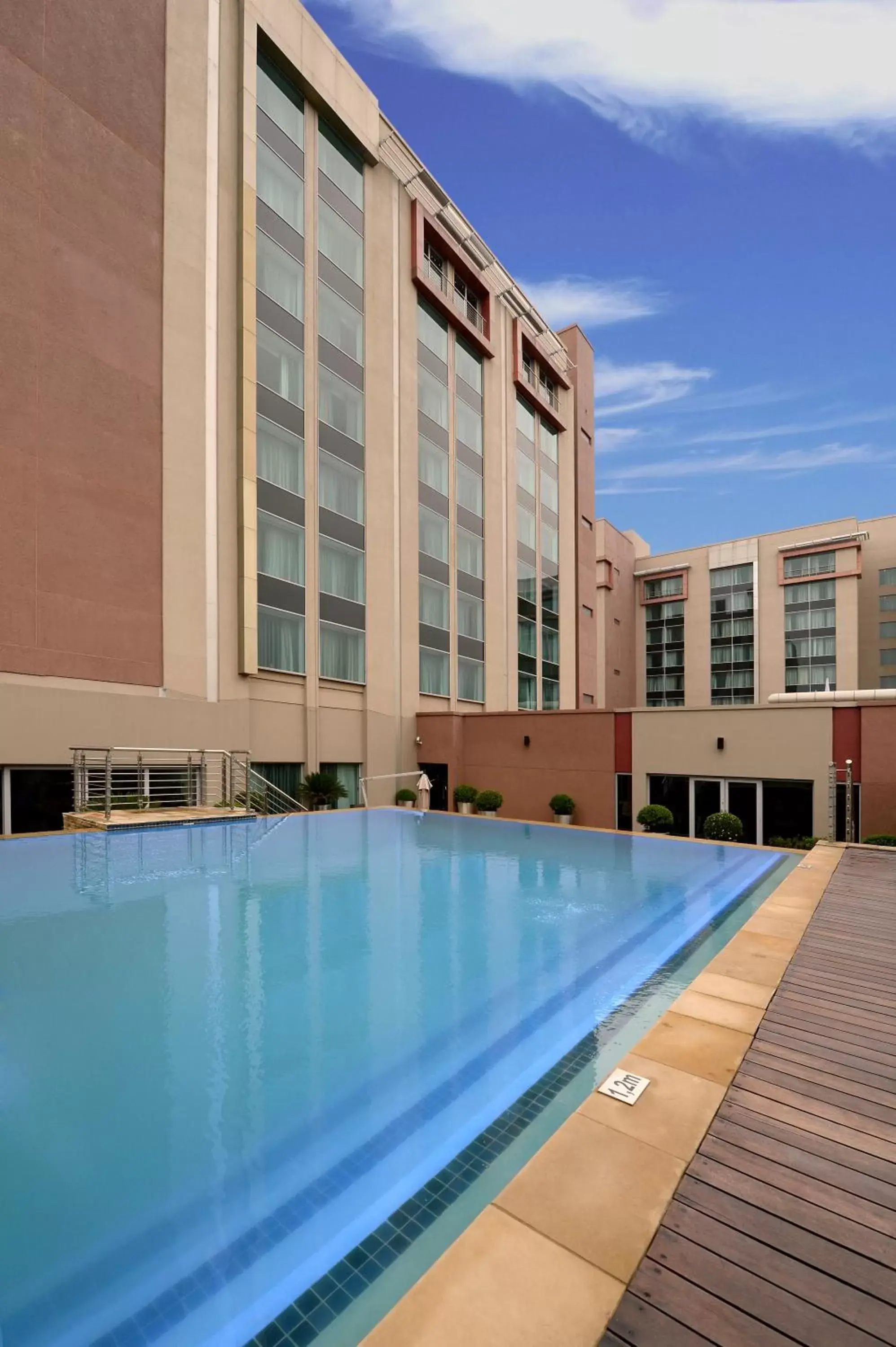 Property building, Swimming Pool in Southern Sun Rosebank