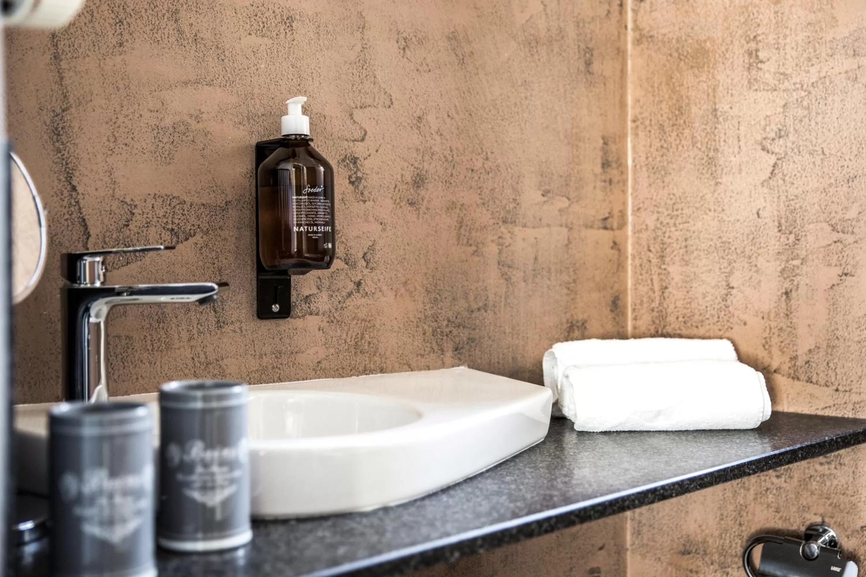 Photo of the whole room in The Yard Zürich