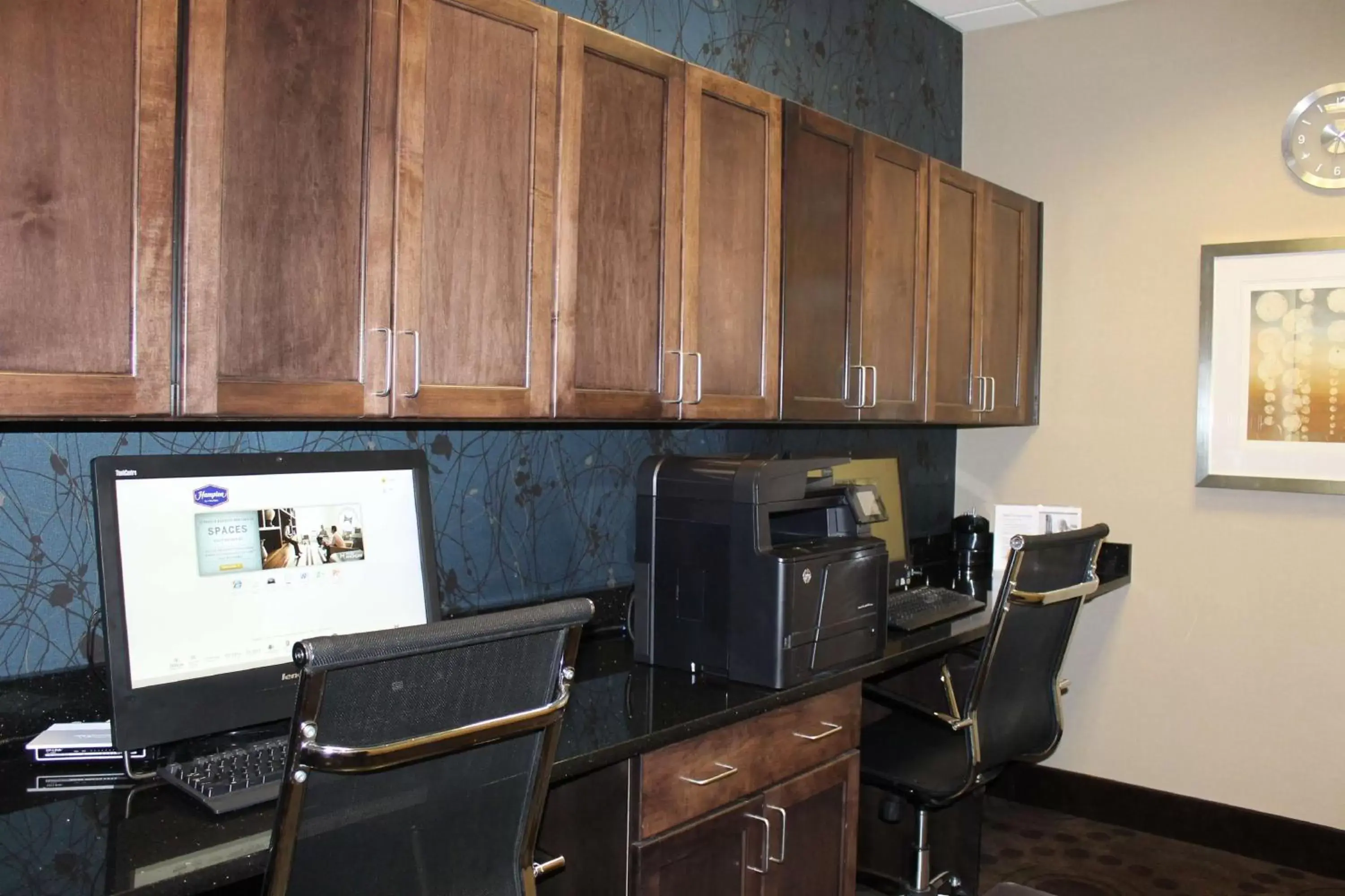 Business facilities, Kitchen/Kitchenette in Hampton Inn Dahlgren