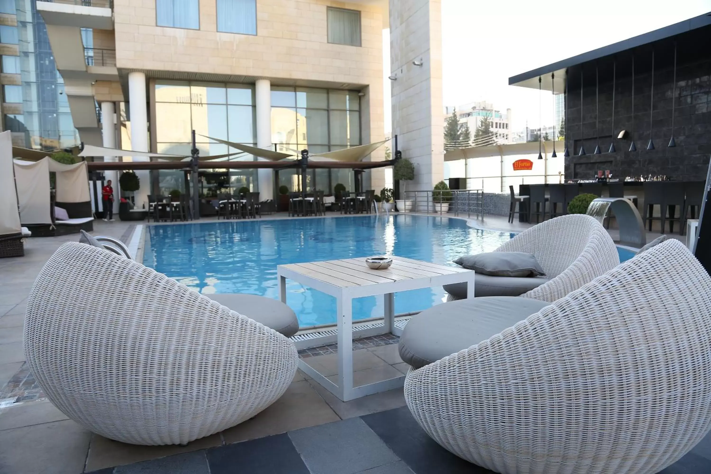 Restaurant/places to eat, Swimming Pool in Kempinski Hotel Amman