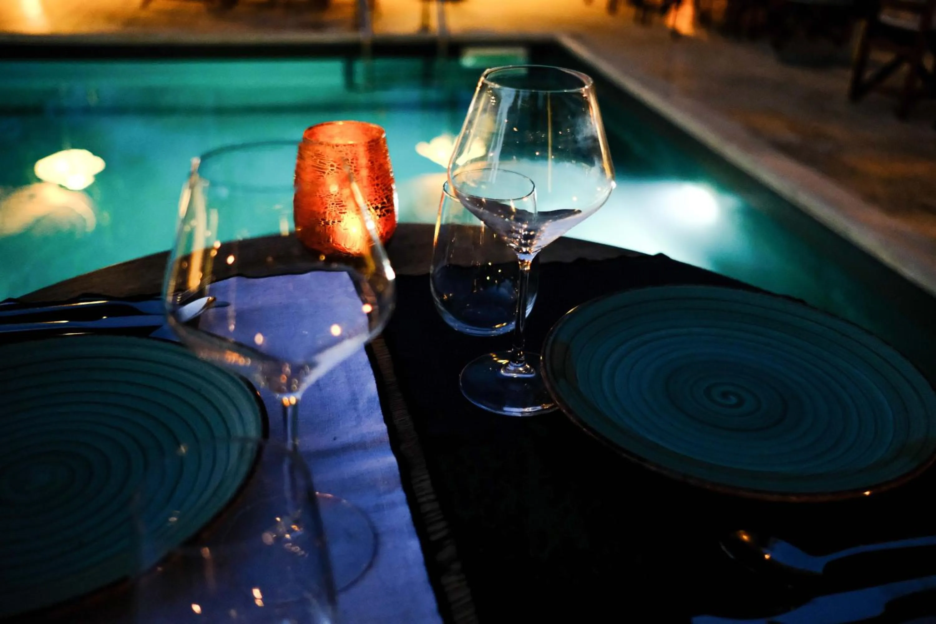 Restaurant/places to eat in Anthemion Suites and Villas