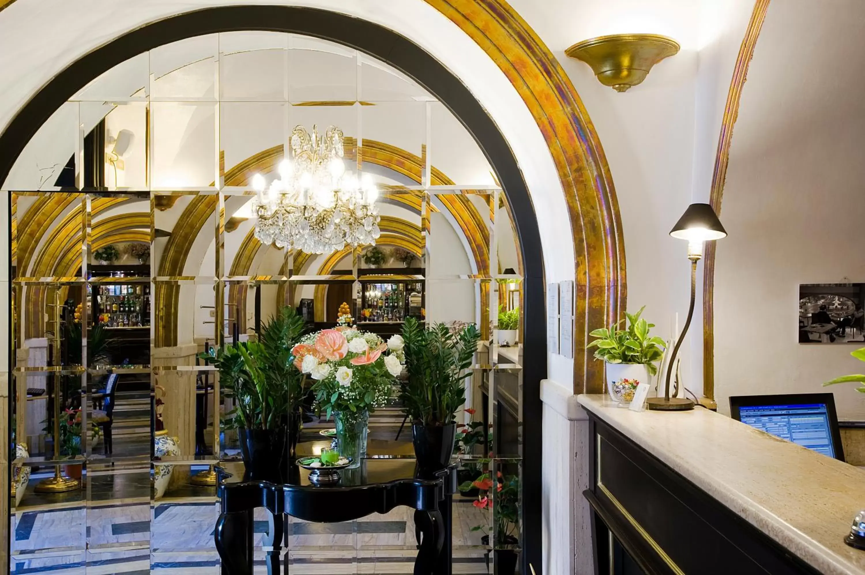 Lobby or reception in Hotel Villa San Lorenzo Maria