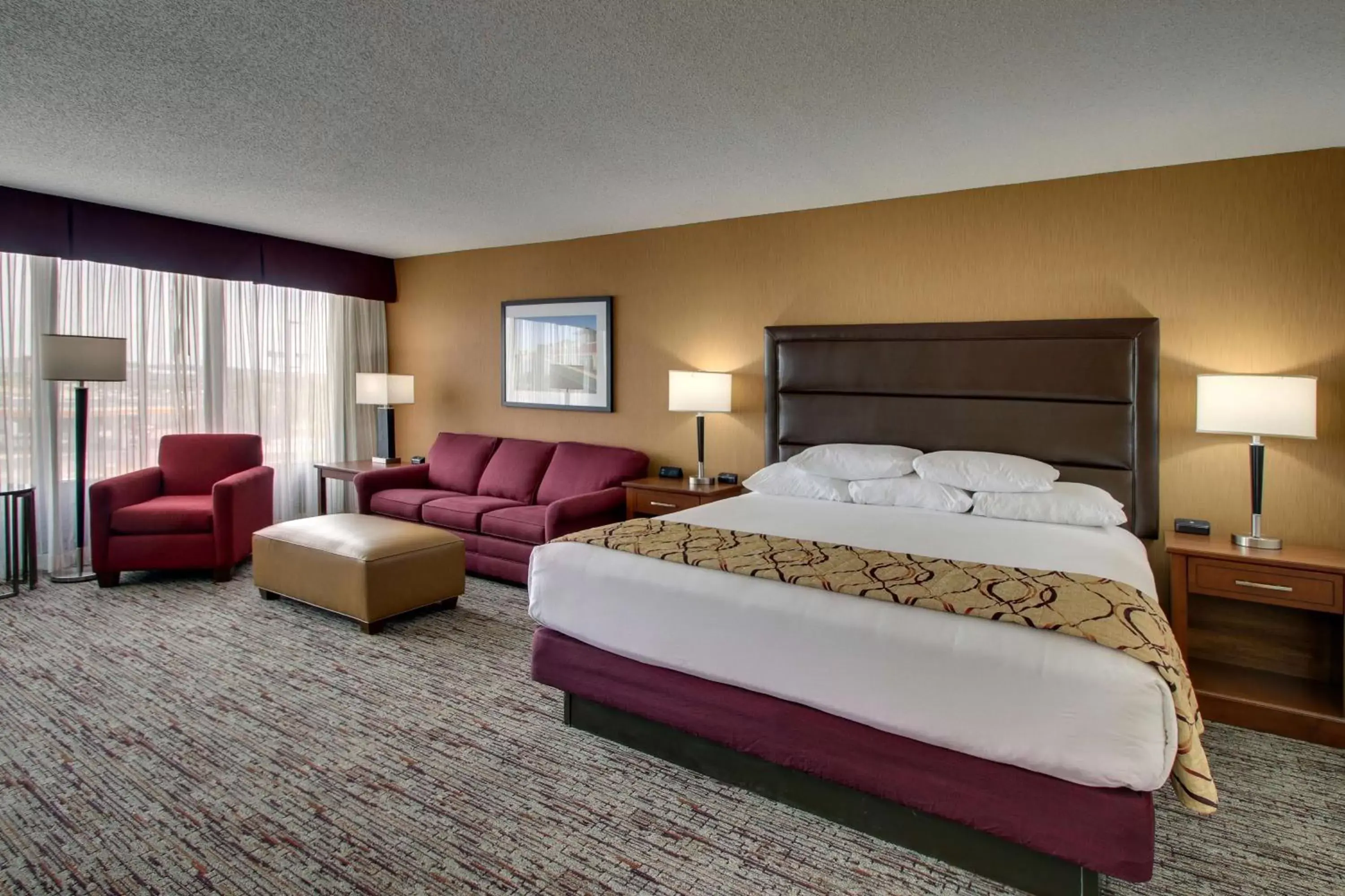 Photo of the whole room in Drury Inn & Suites Evansville East