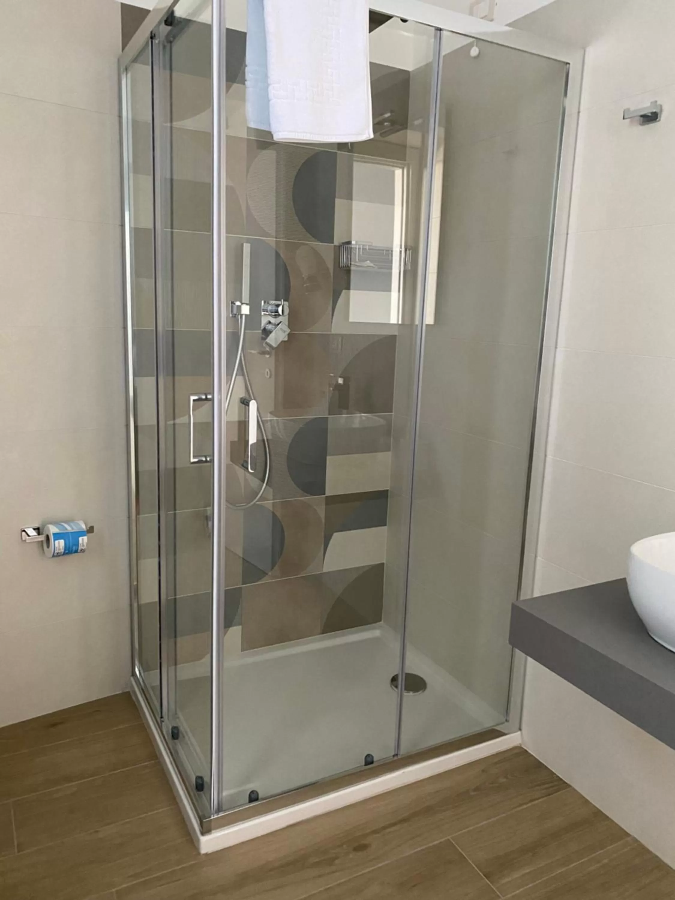 Shower in B&B Il Tramonto