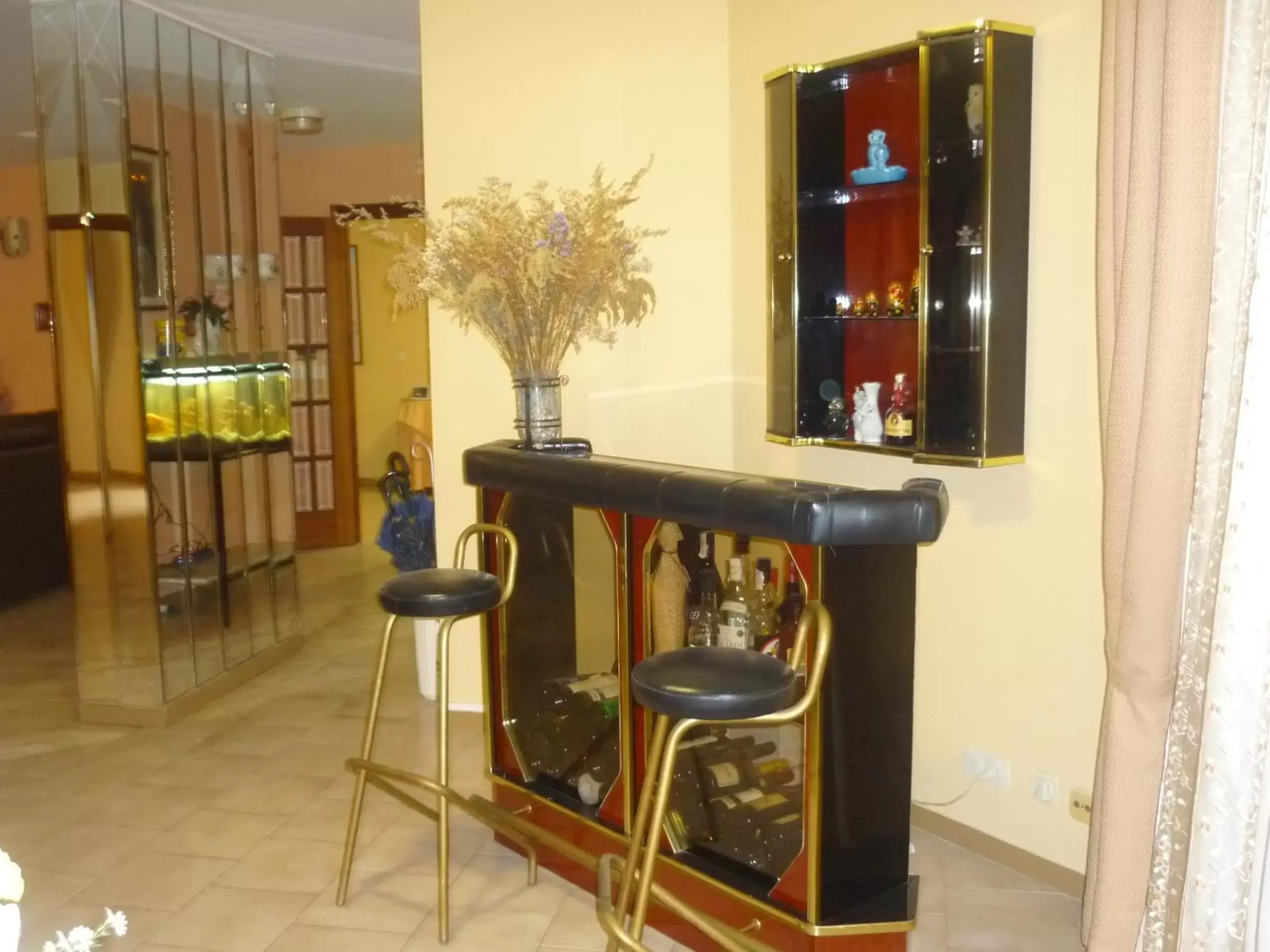 Lounge or bar, Seating Area in Hotel Francisco Javier