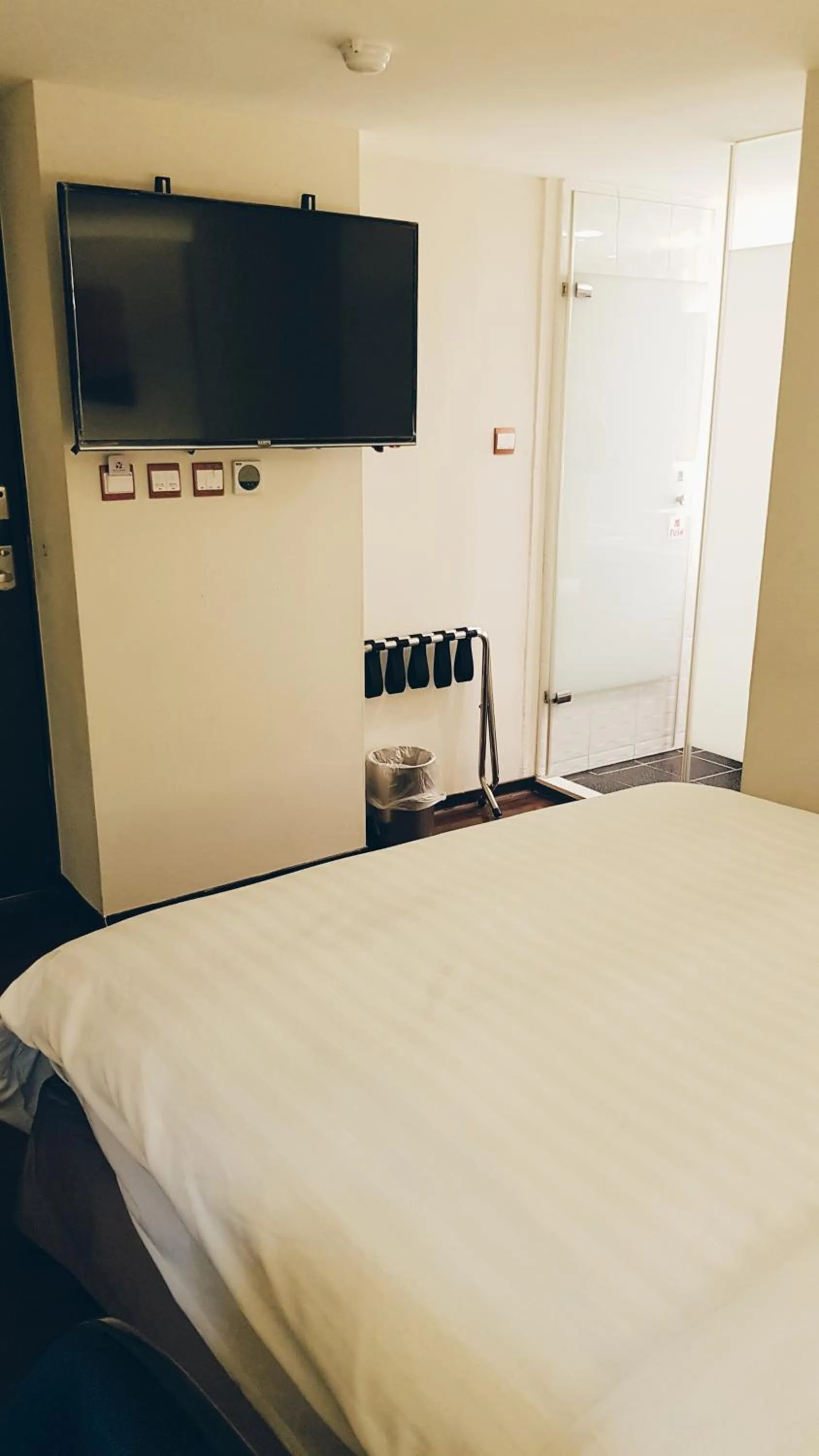 Bed in Audi Garden Business Hotel