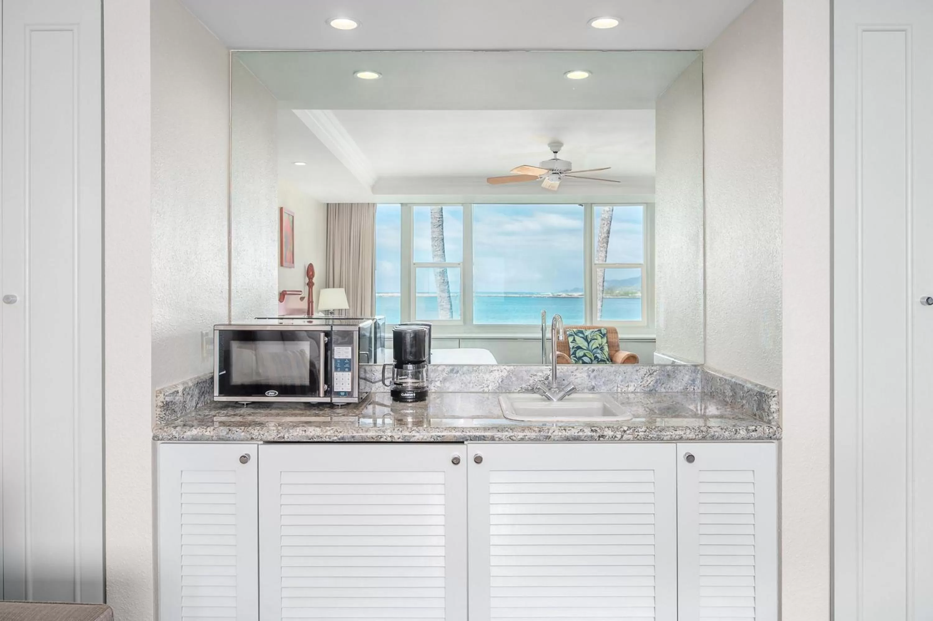 Natural landscape in Maui Beach Hotel