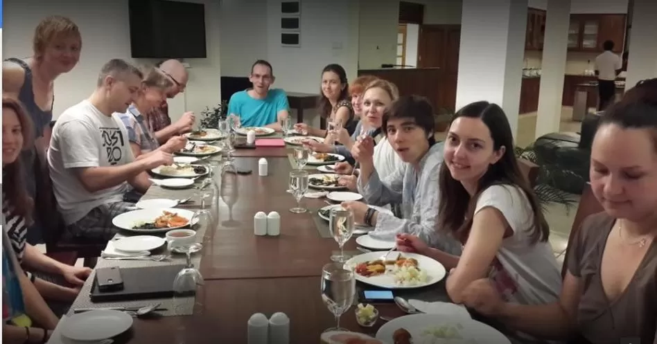 Restaurant/Places to Eat in Kandy Unique Hotel