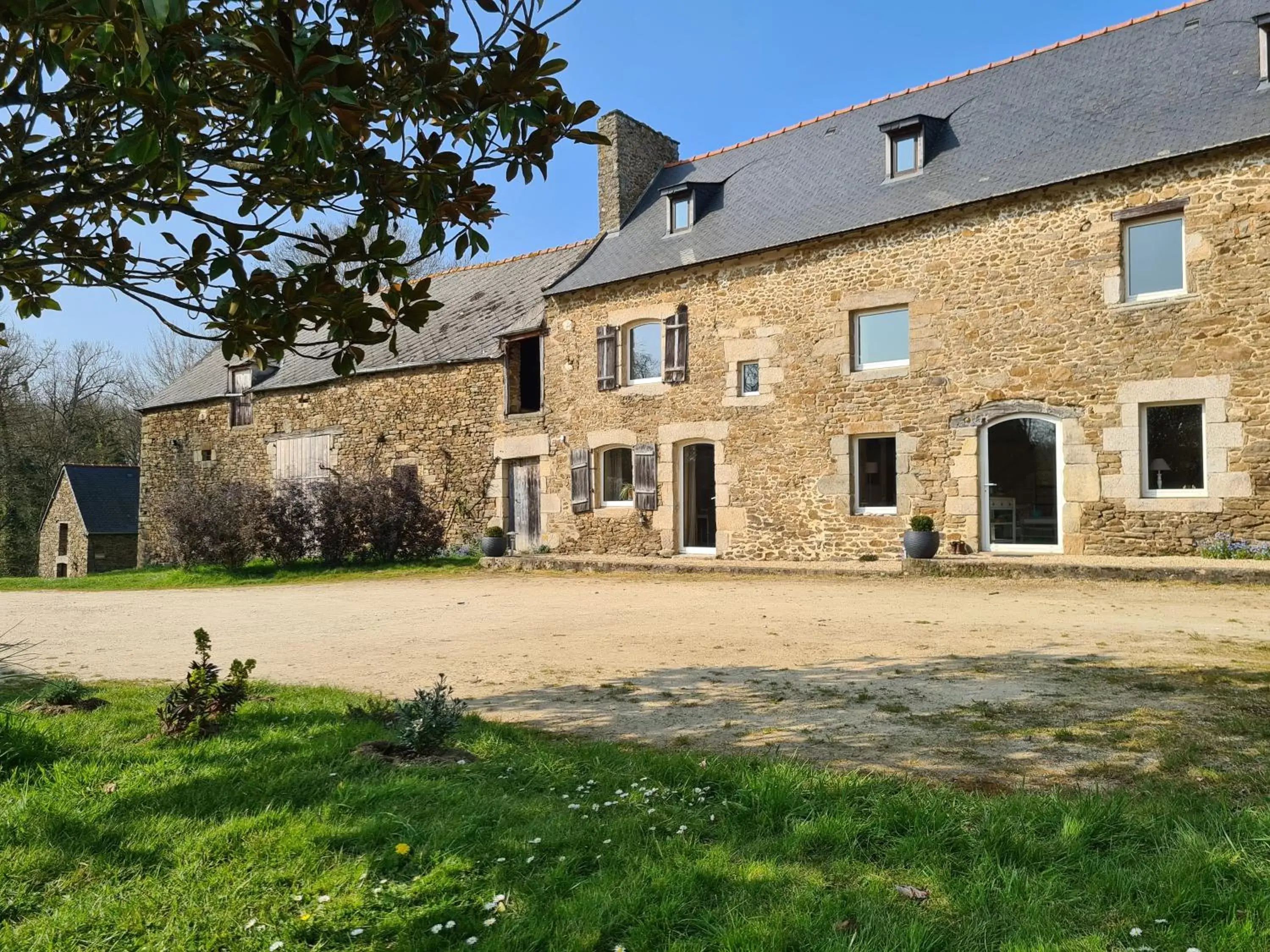 Property Building in Kêr Neizh Breizh - Chambres d'Hôtes & Gîte de Charme - Le Petit Châtelier