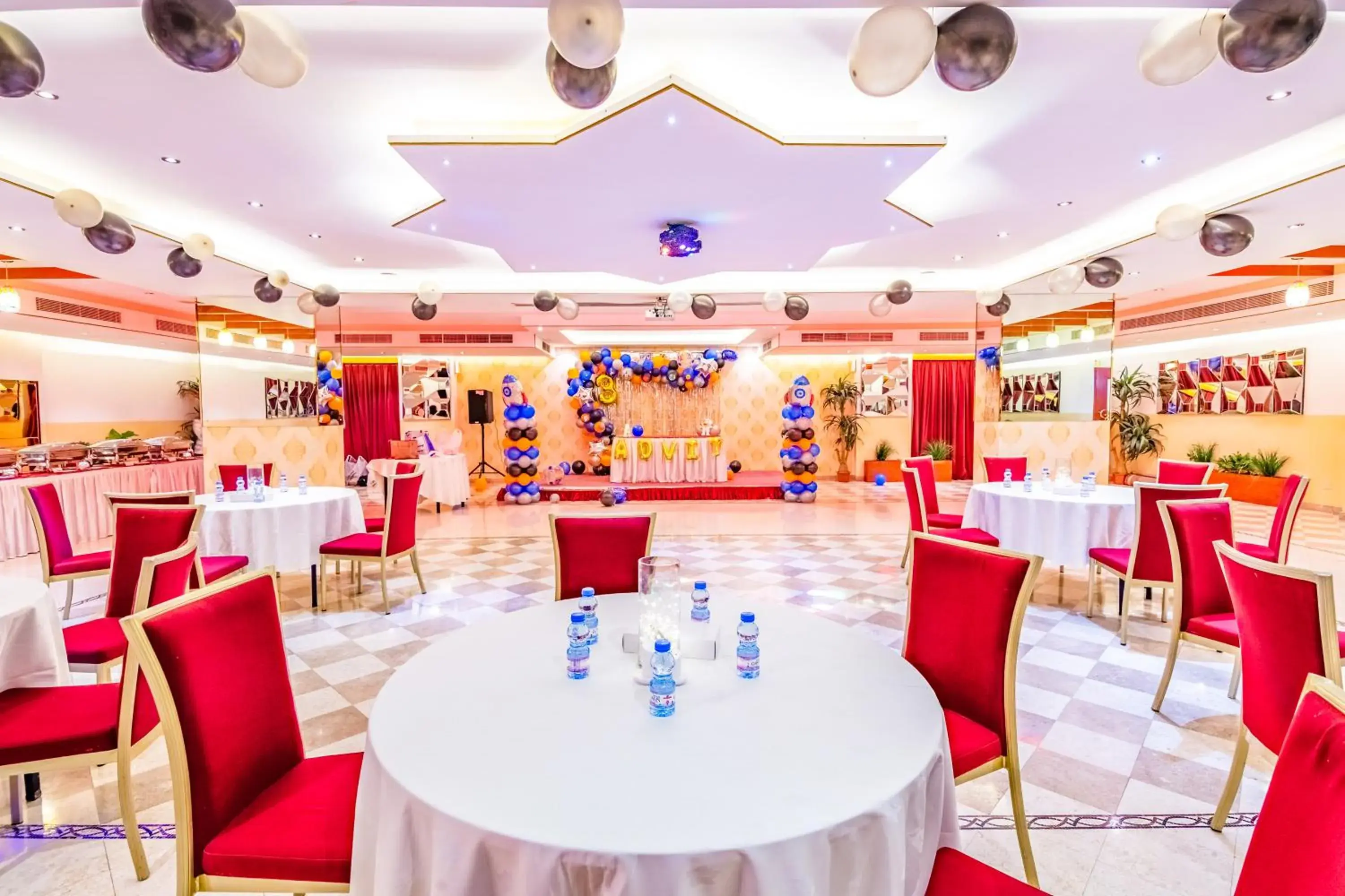 Banquet/Function facilities, Restaurant/Places to Eat in The Platinum Hotel