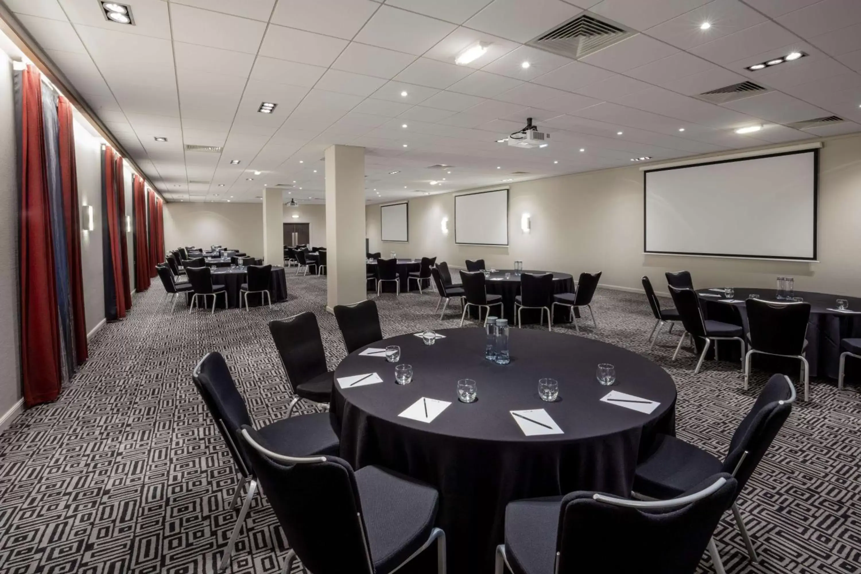 Meeting/conference room in Radisson Blu Hotel, Edinburgh City Centre