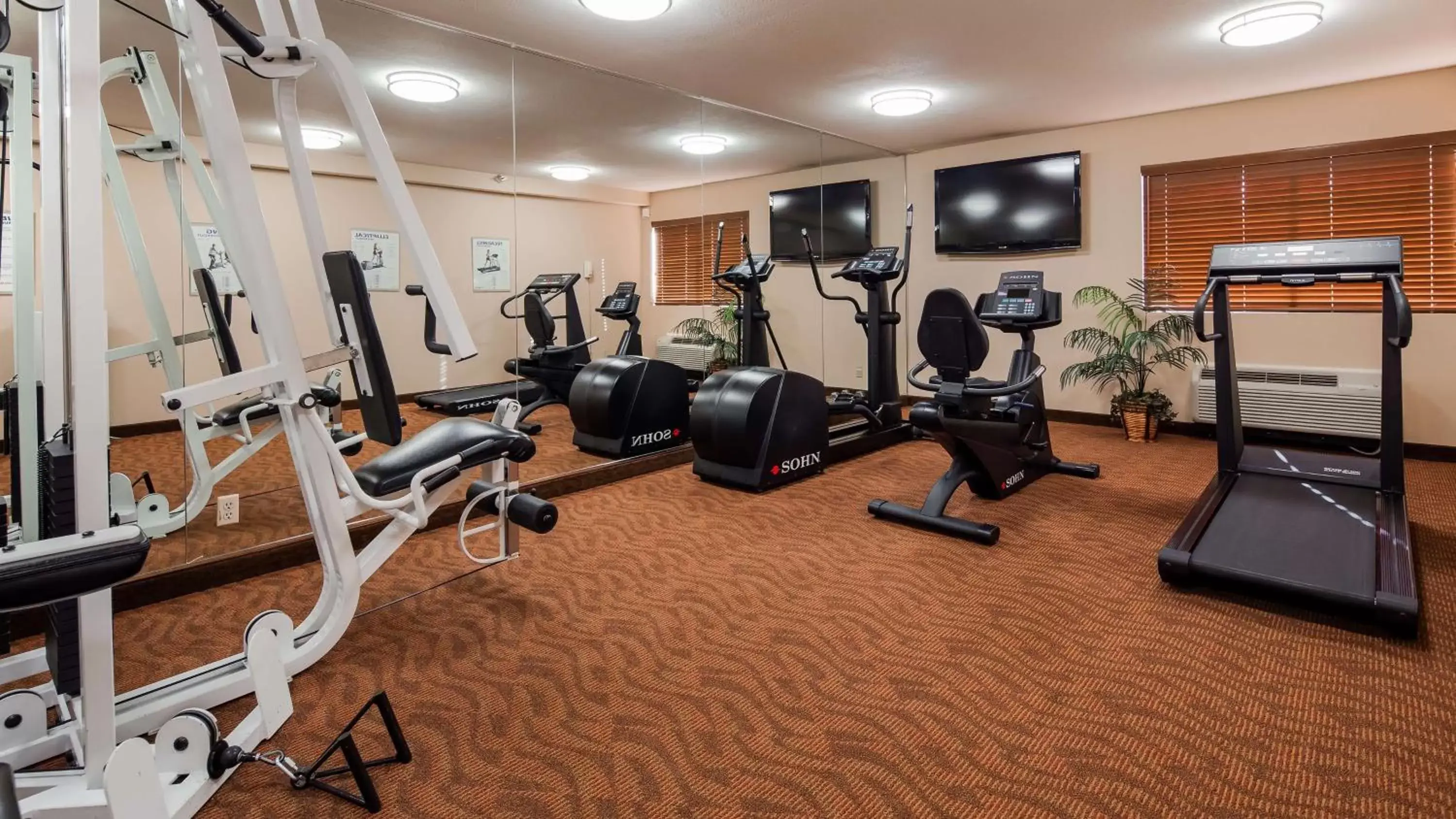 Fitness centre/facilities, Fitness Center/Facilities in Best Western Plus West Covina Inn