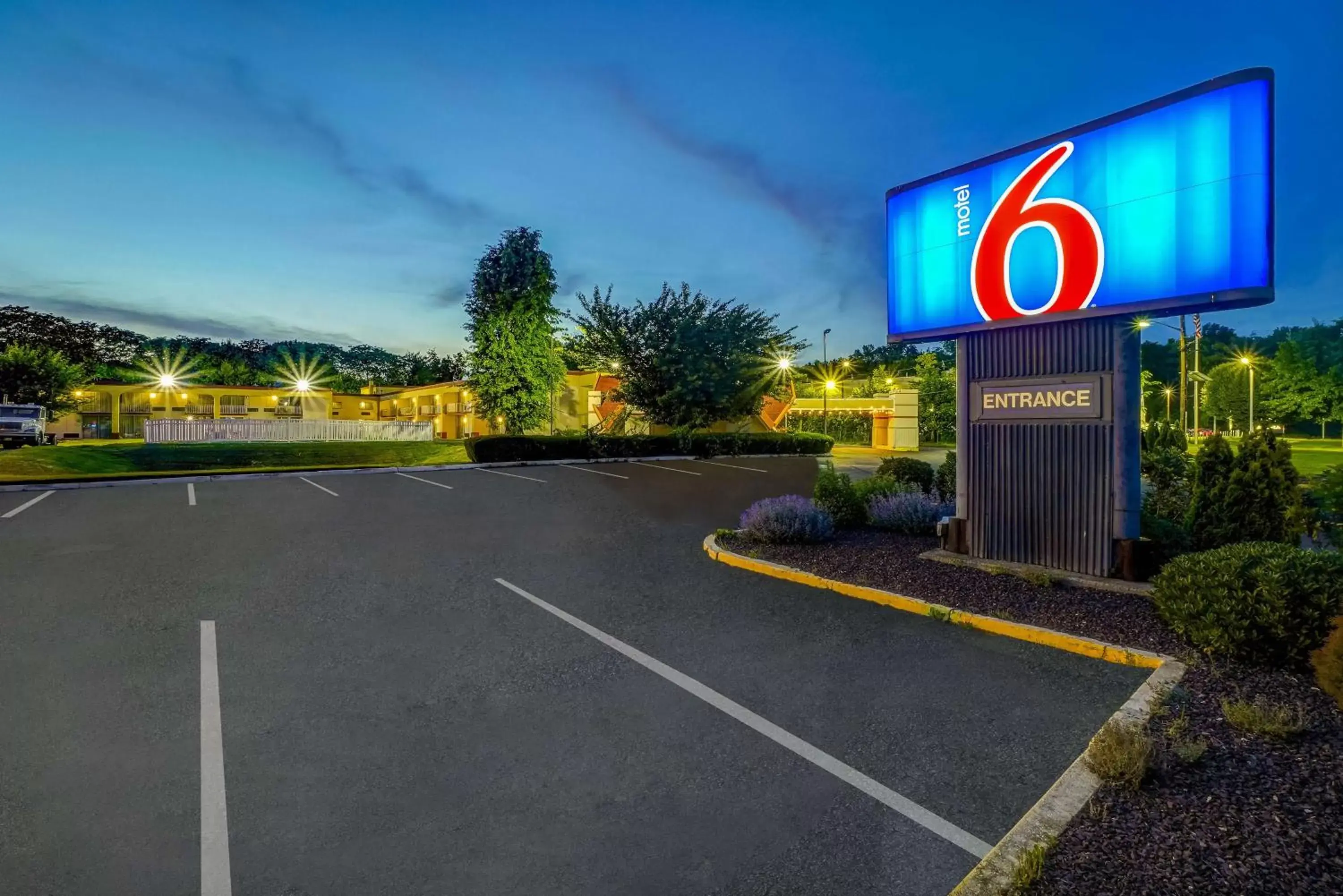 Property building in Motel 6-Lawrenceville, NJ