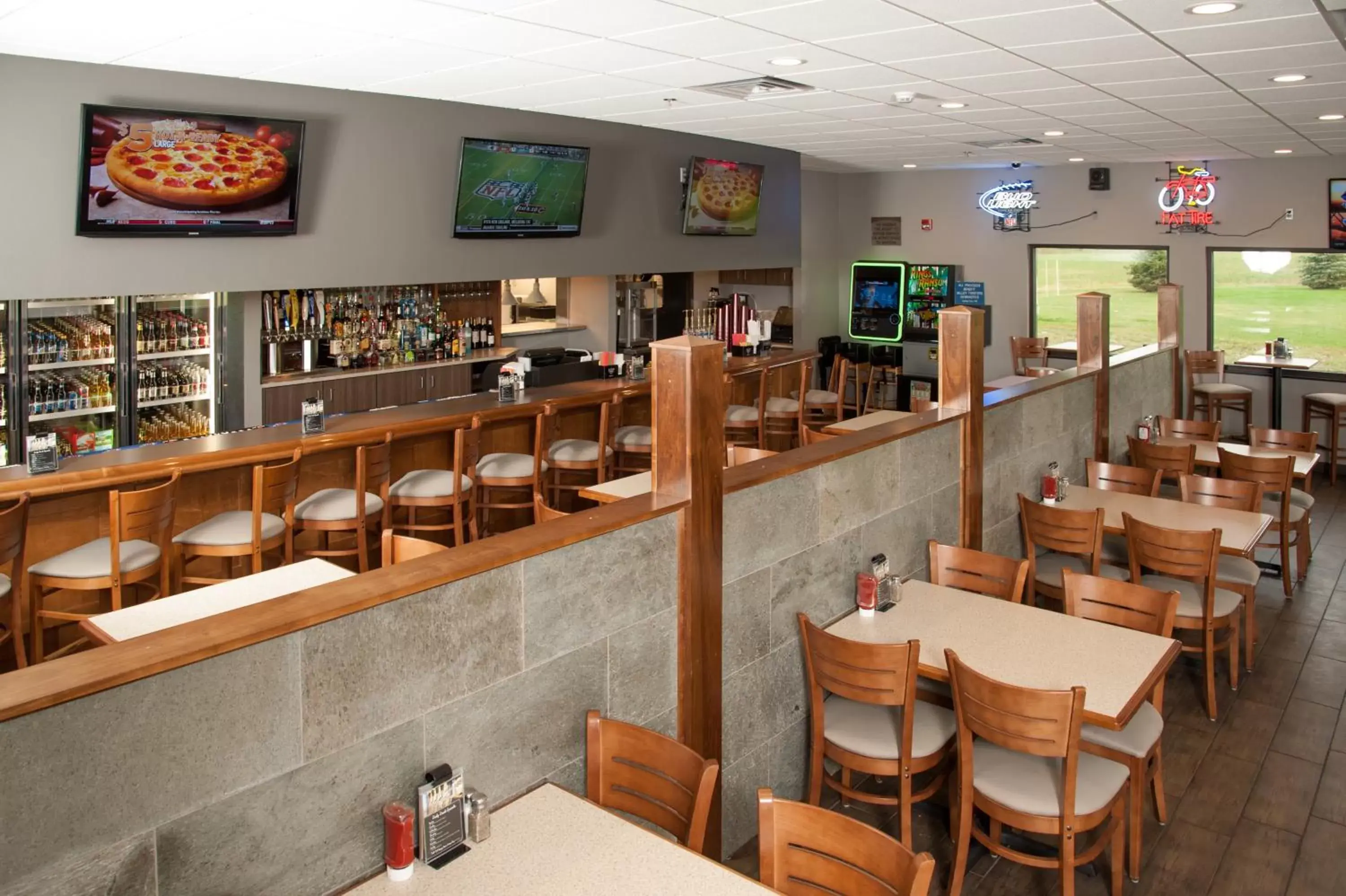 Restaurant/Places to Eat in AmericInn by Wyndham Valley City Conference Center