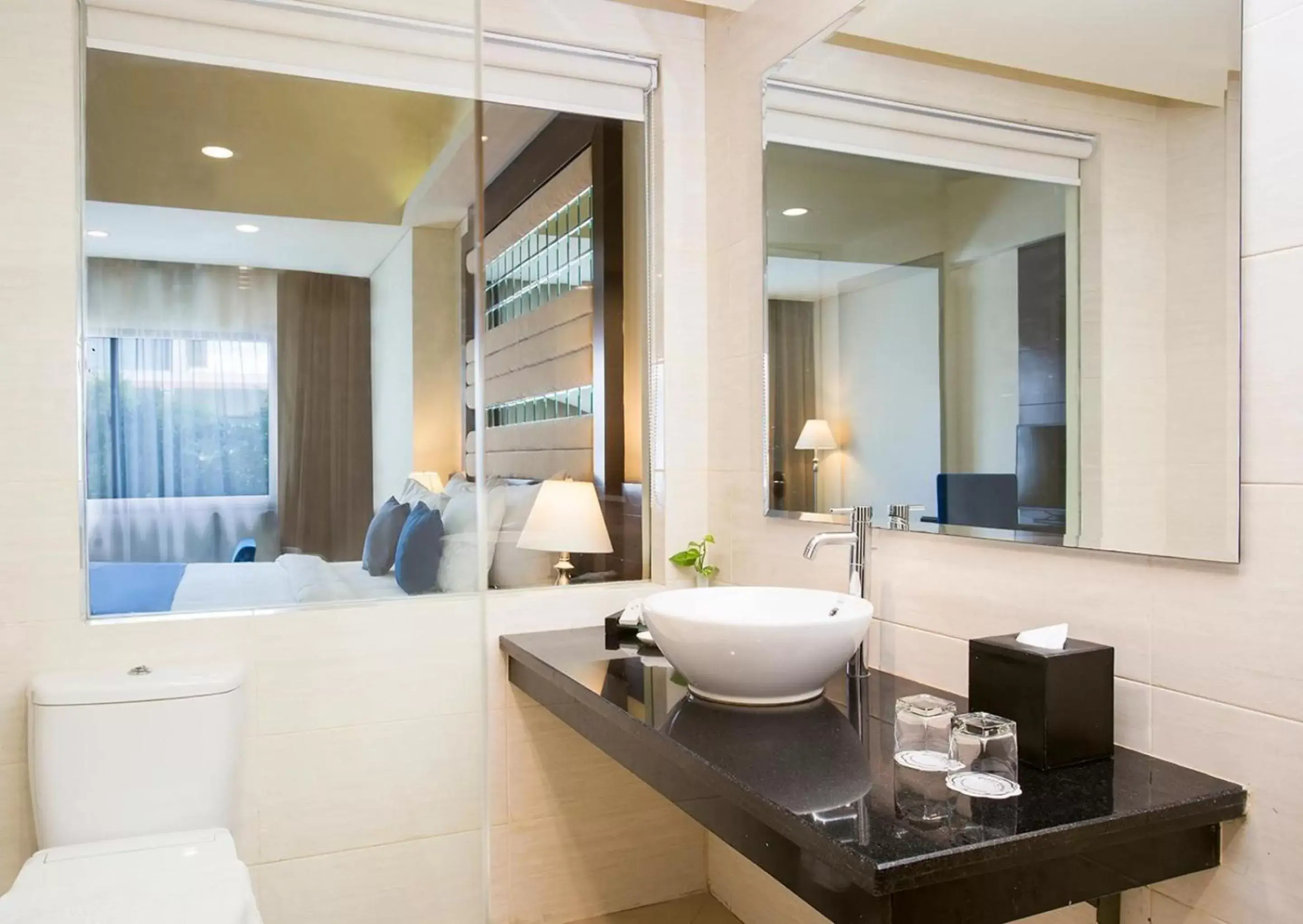 Bathroom in Swiss-Belhotel Silae Palu