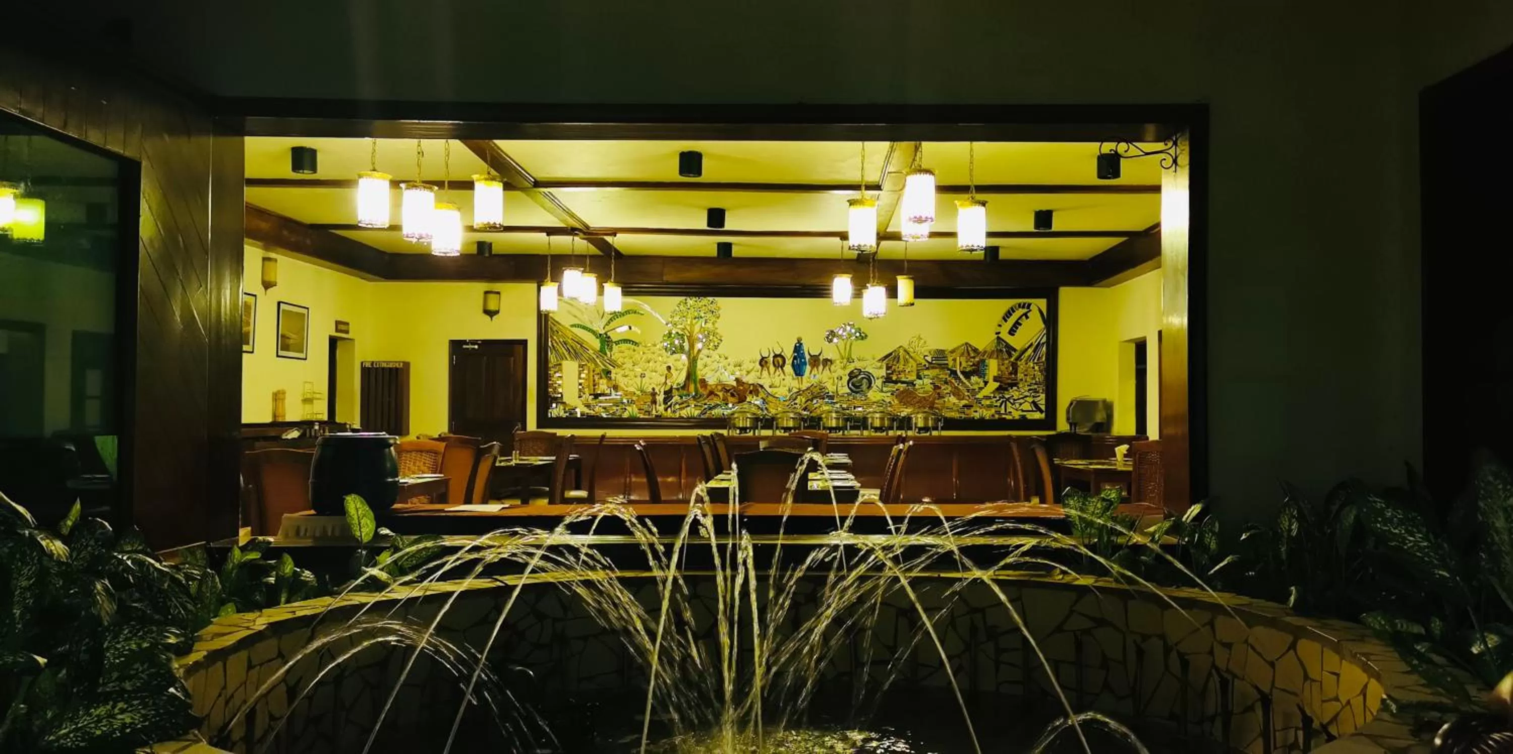 Restaurant/places to eat in Jinja Nile Resort