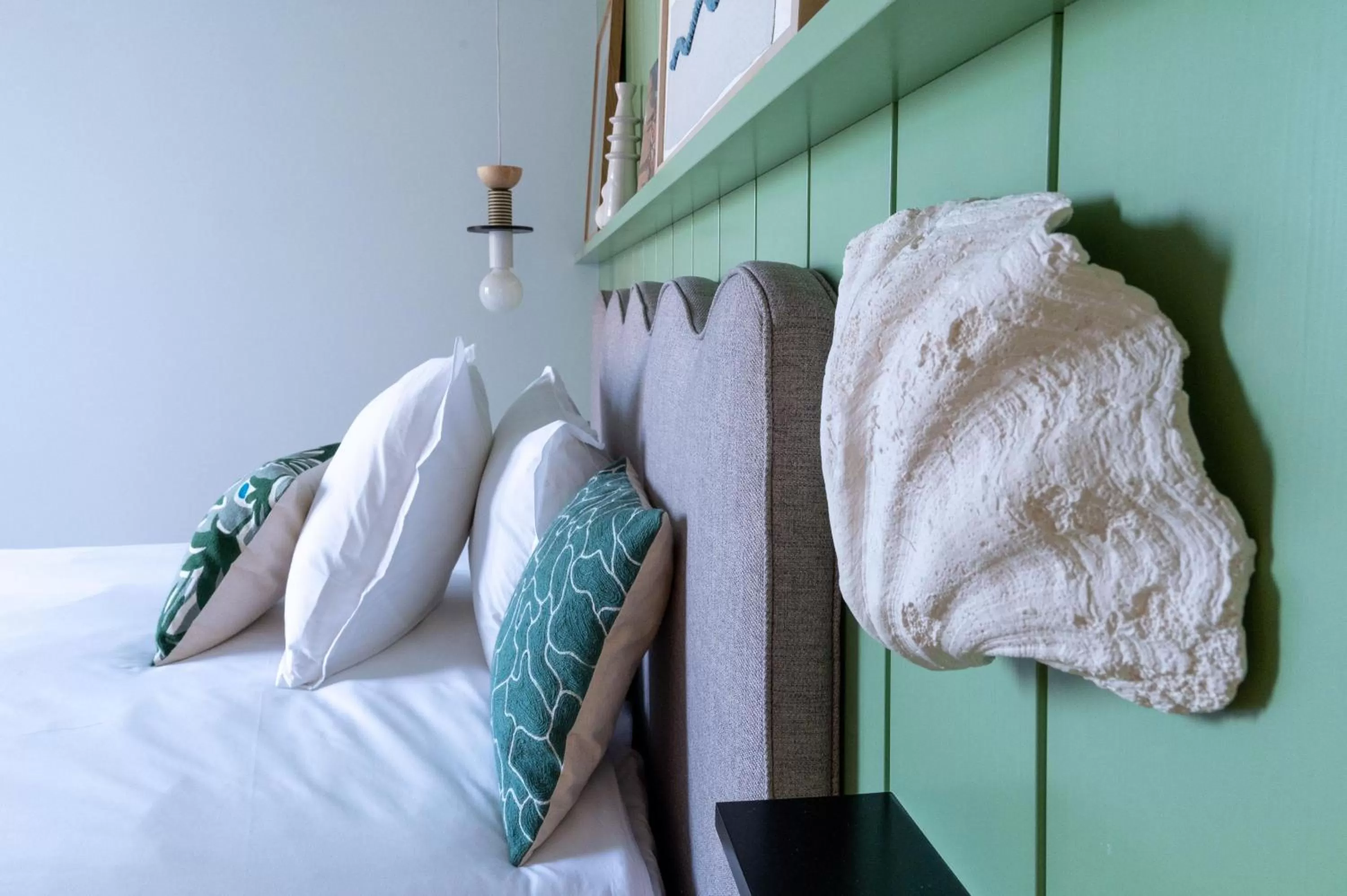 Bed in Hôtel de La Plage