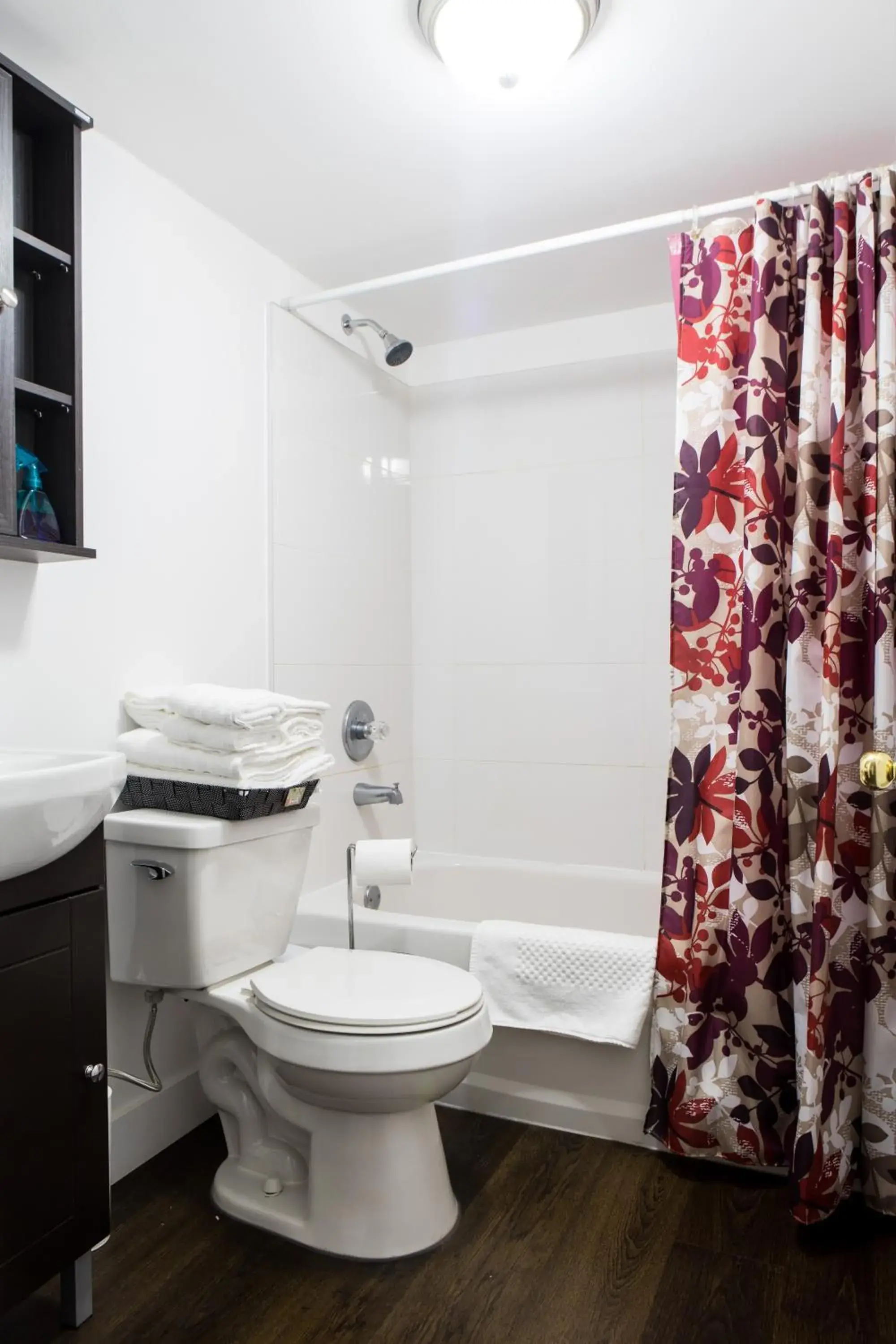 Bathroom in Auberge Motel LA RÉFÉRENCE