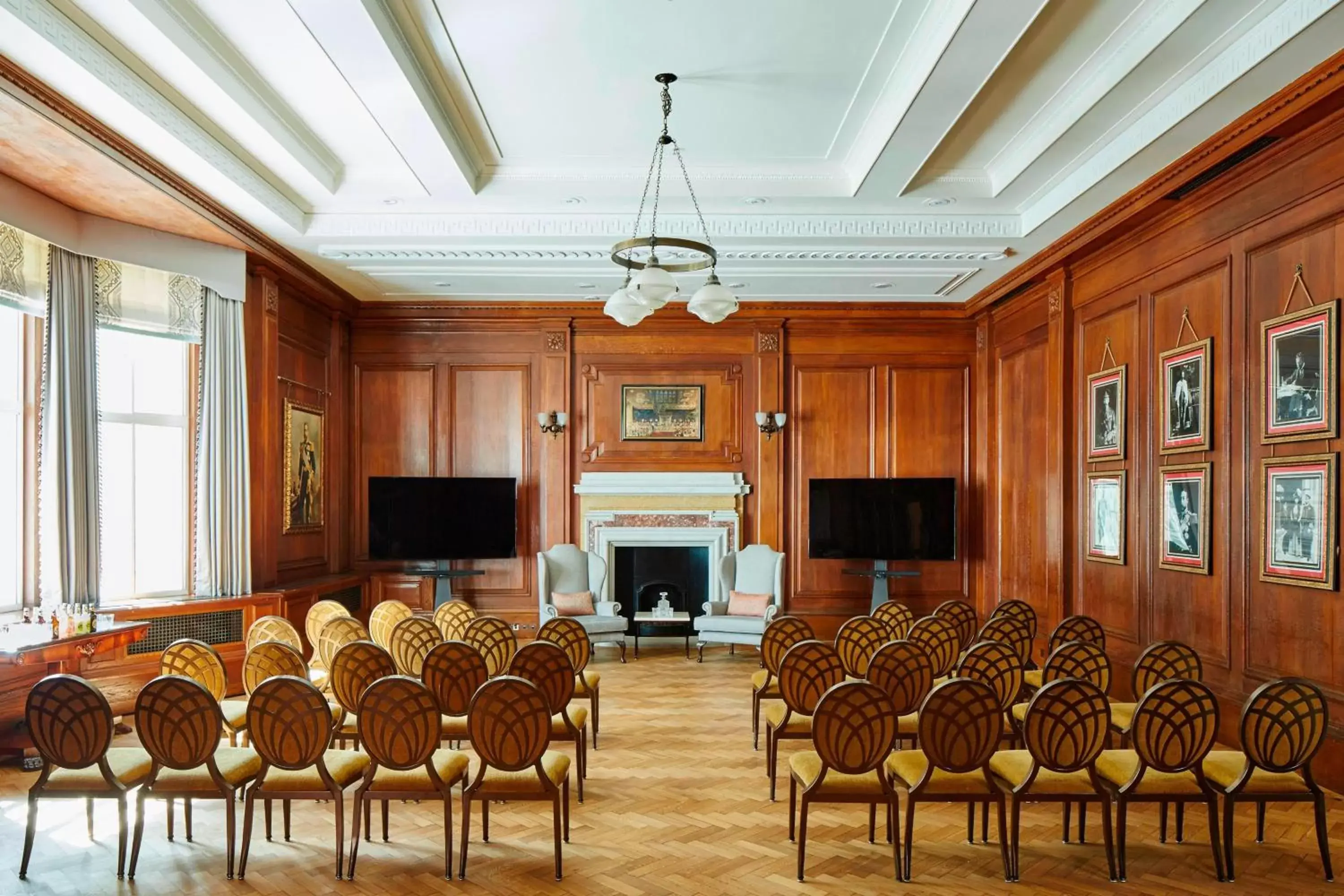 Meeting/conference room, Business Area/Conference Room in London Marriott Hotel County Hall