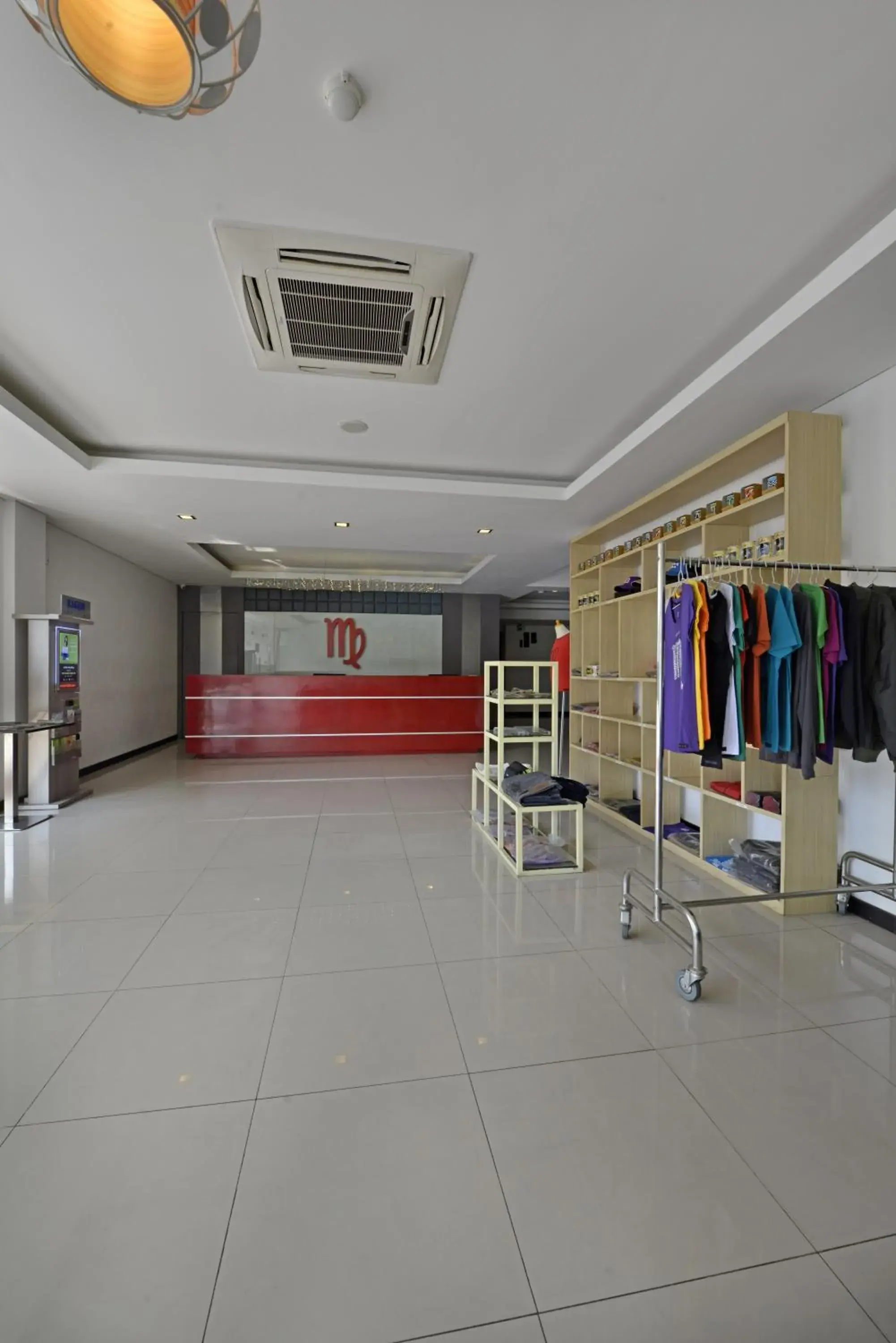 On-site shops in Zodiak Sutami by KAGUM Hotels