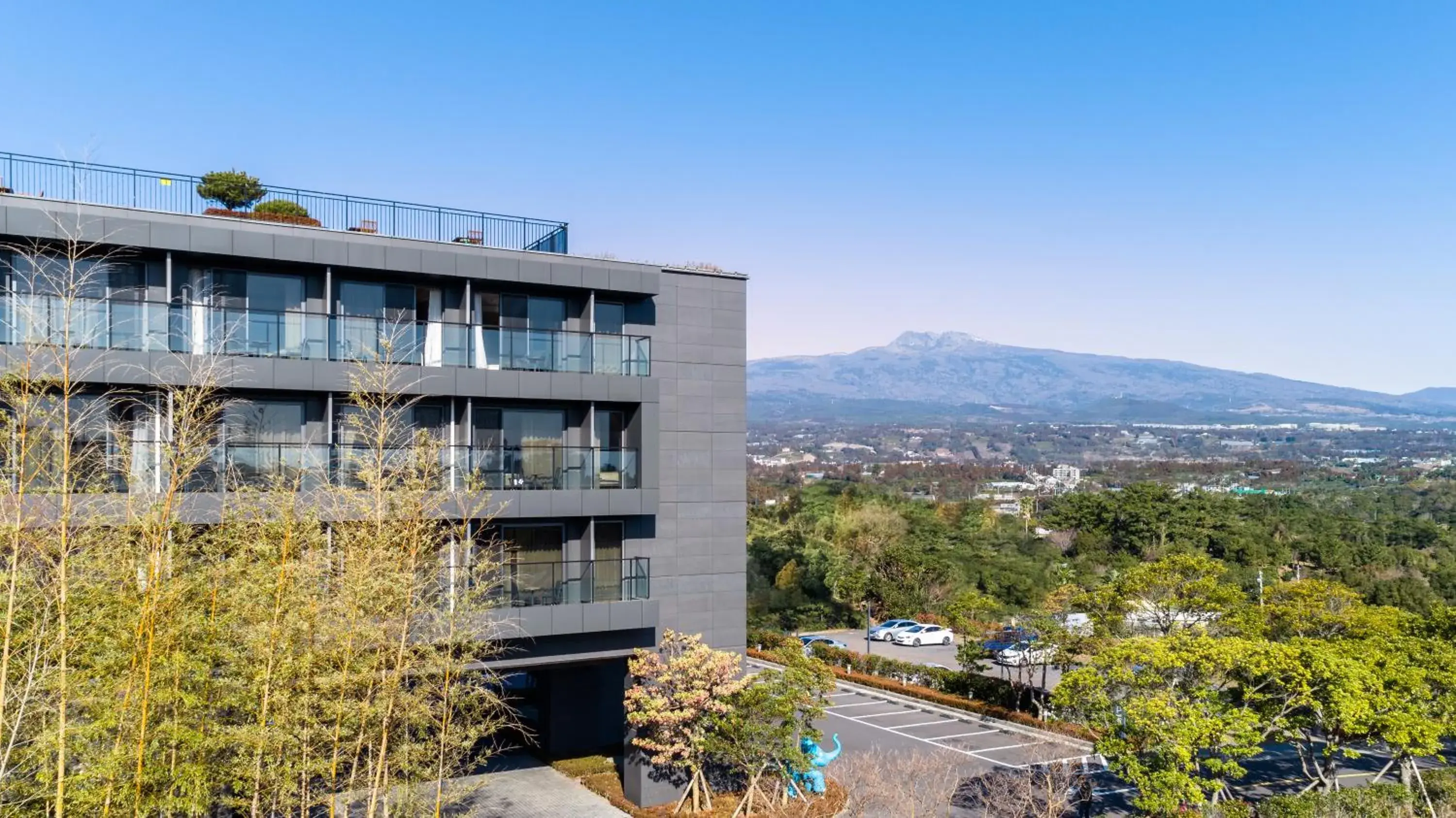 Property building in Parksunshine Jeju Property building in Parksunshine Jeju