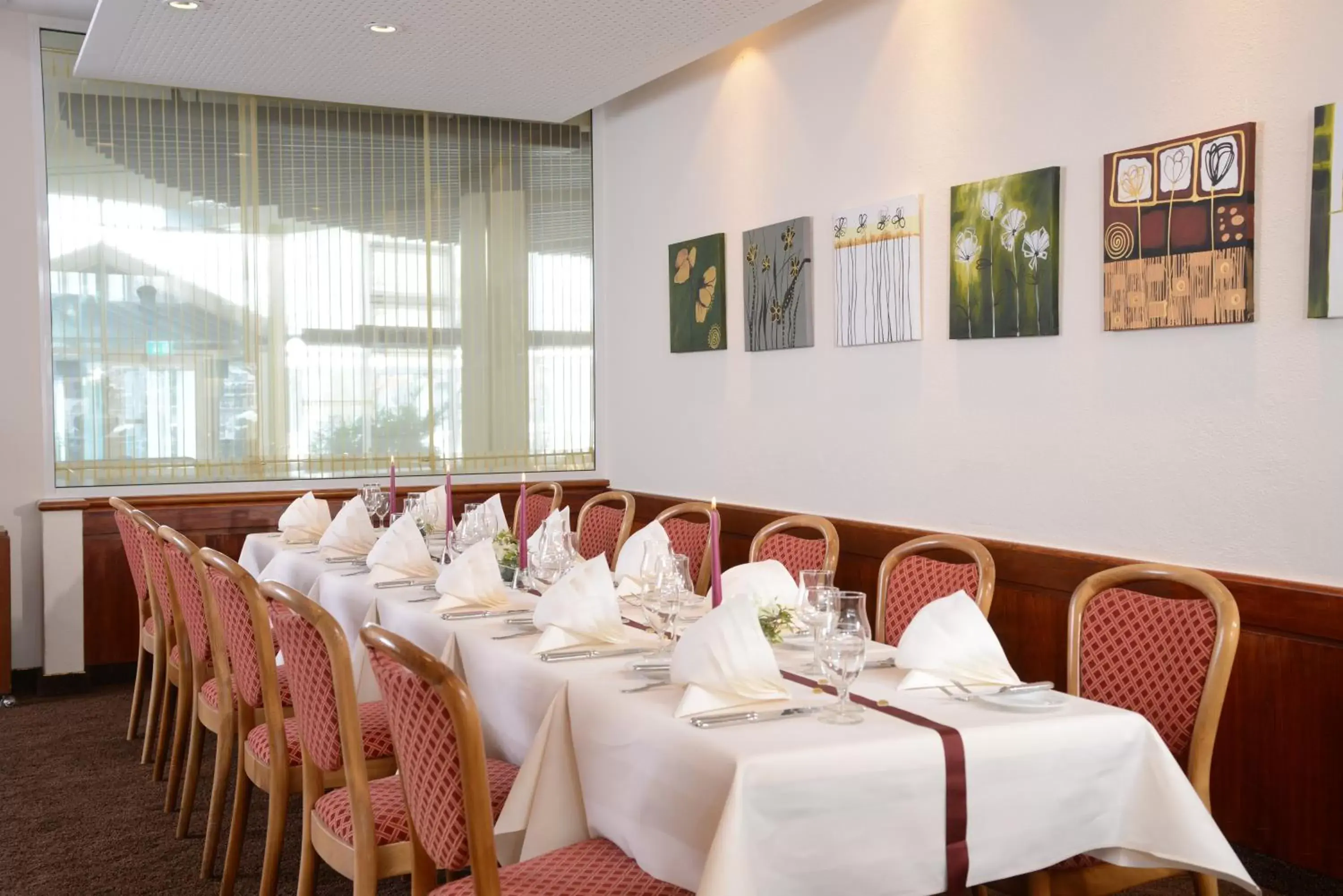 Restaurant/Places to Eat in Best Western Parkhotel Weingarten