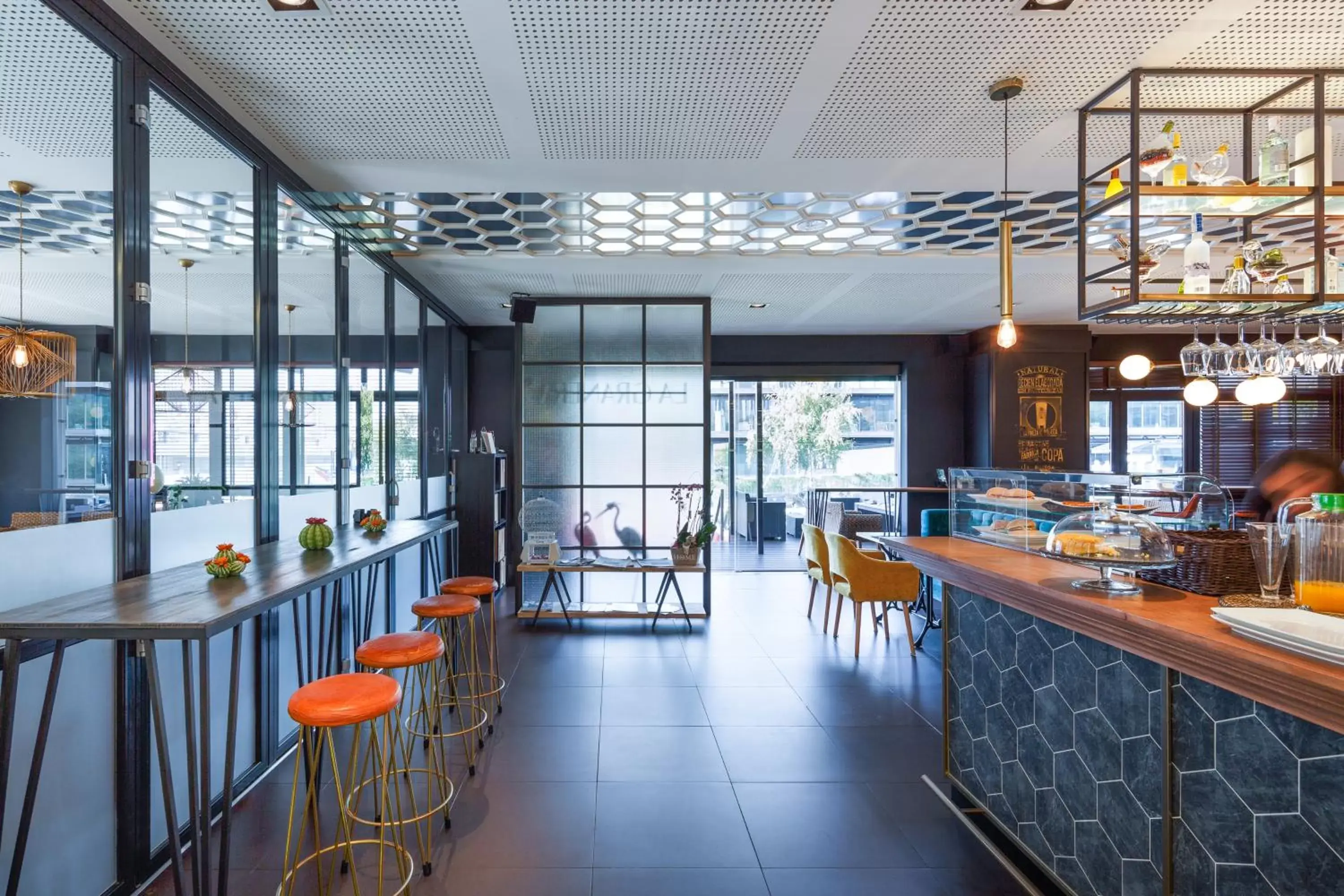 Lounge or bar in Ibis Styles A Coruna Lounge or bar in Ibis Styles A Coruna